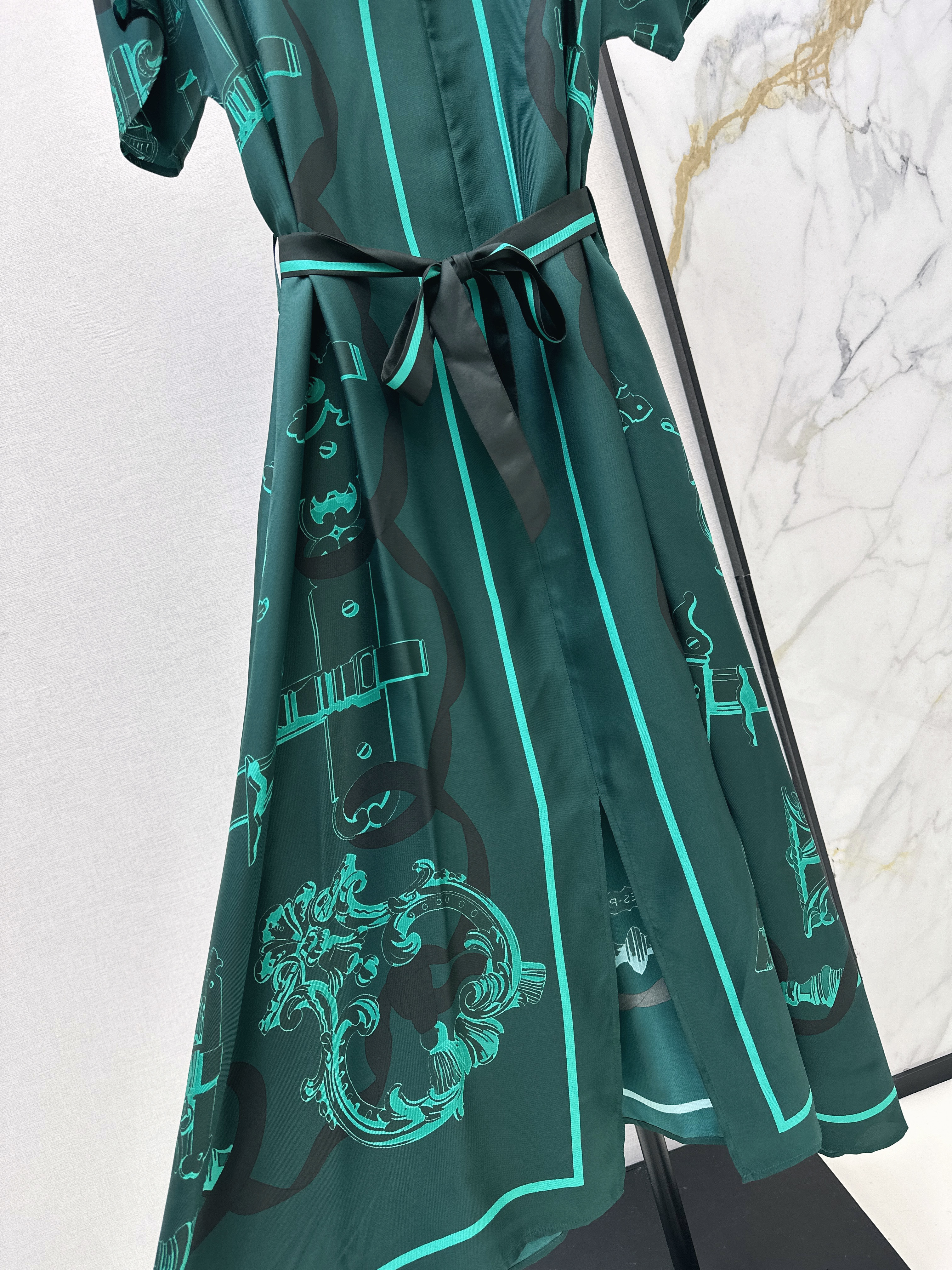 Her 26ss print dress