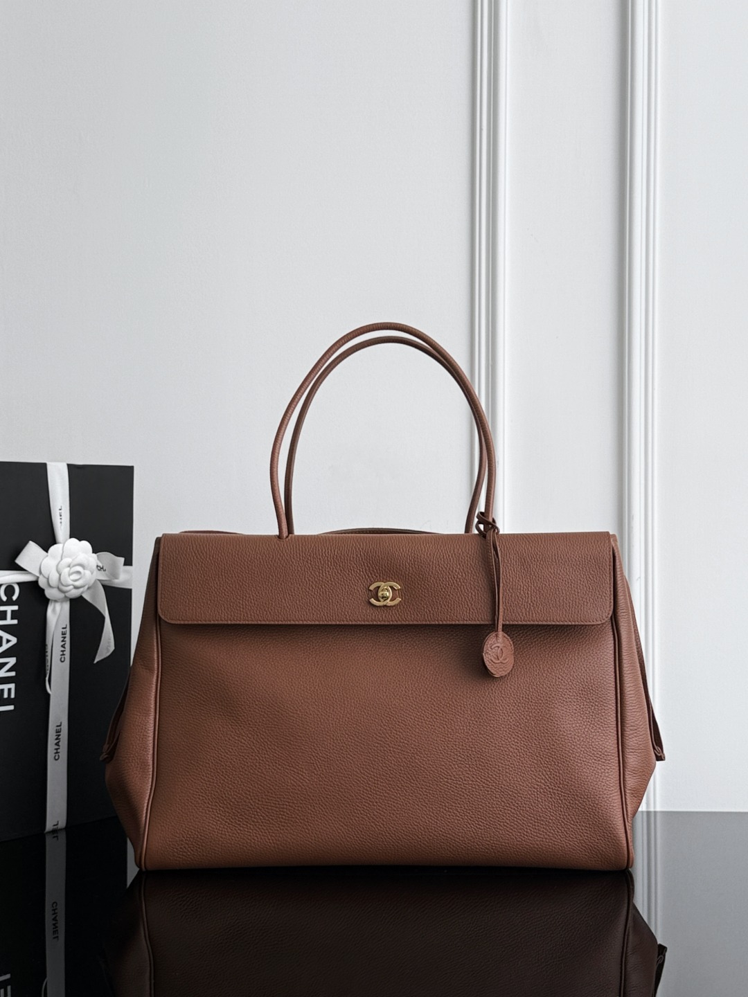 Chan 26S large tote bag