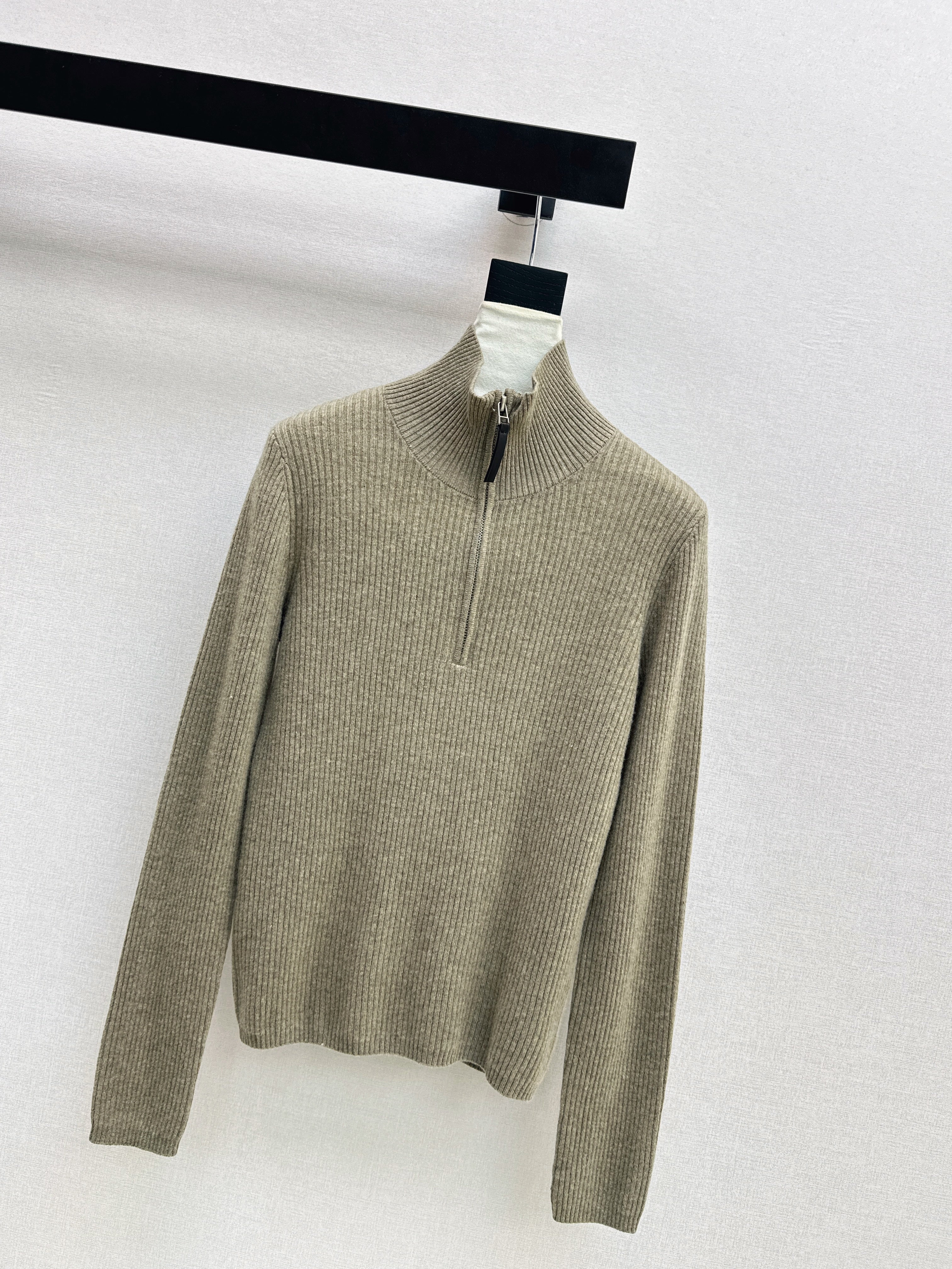 Brun 26ss zip-up sweater