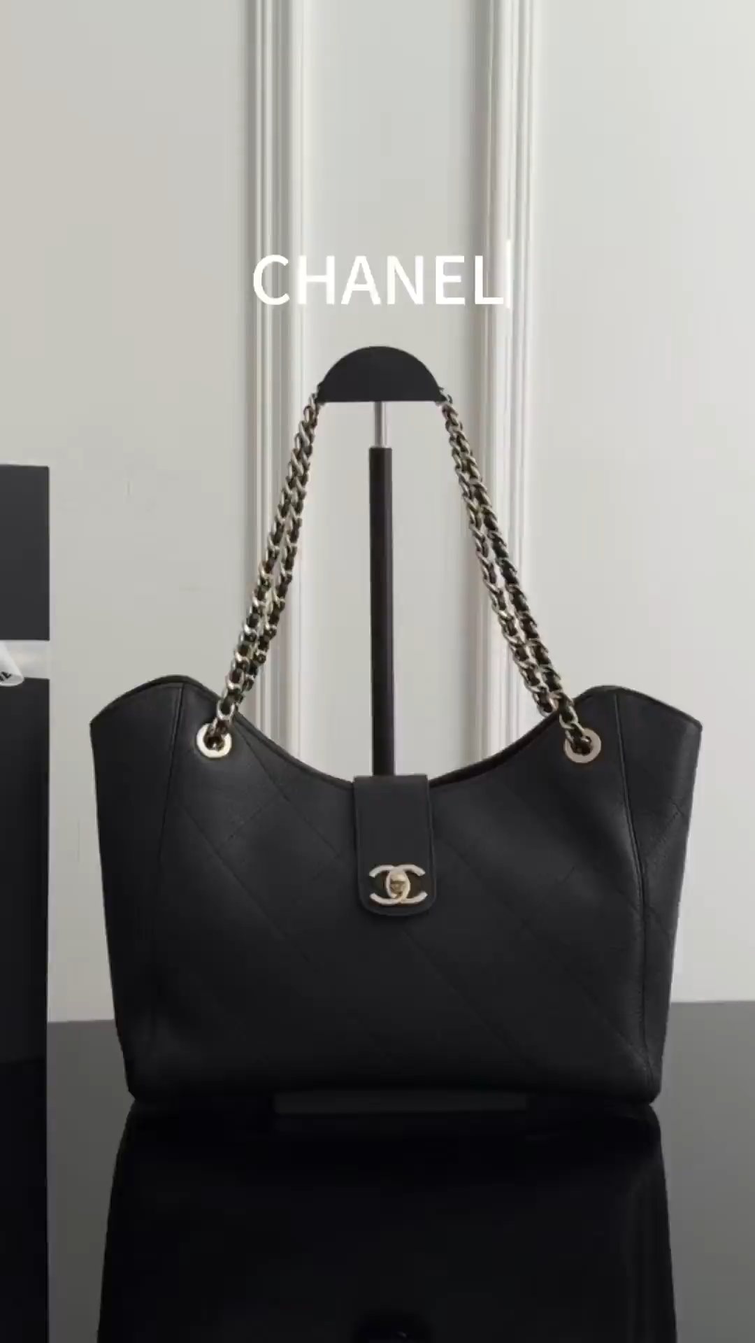Chan 26P tote bag