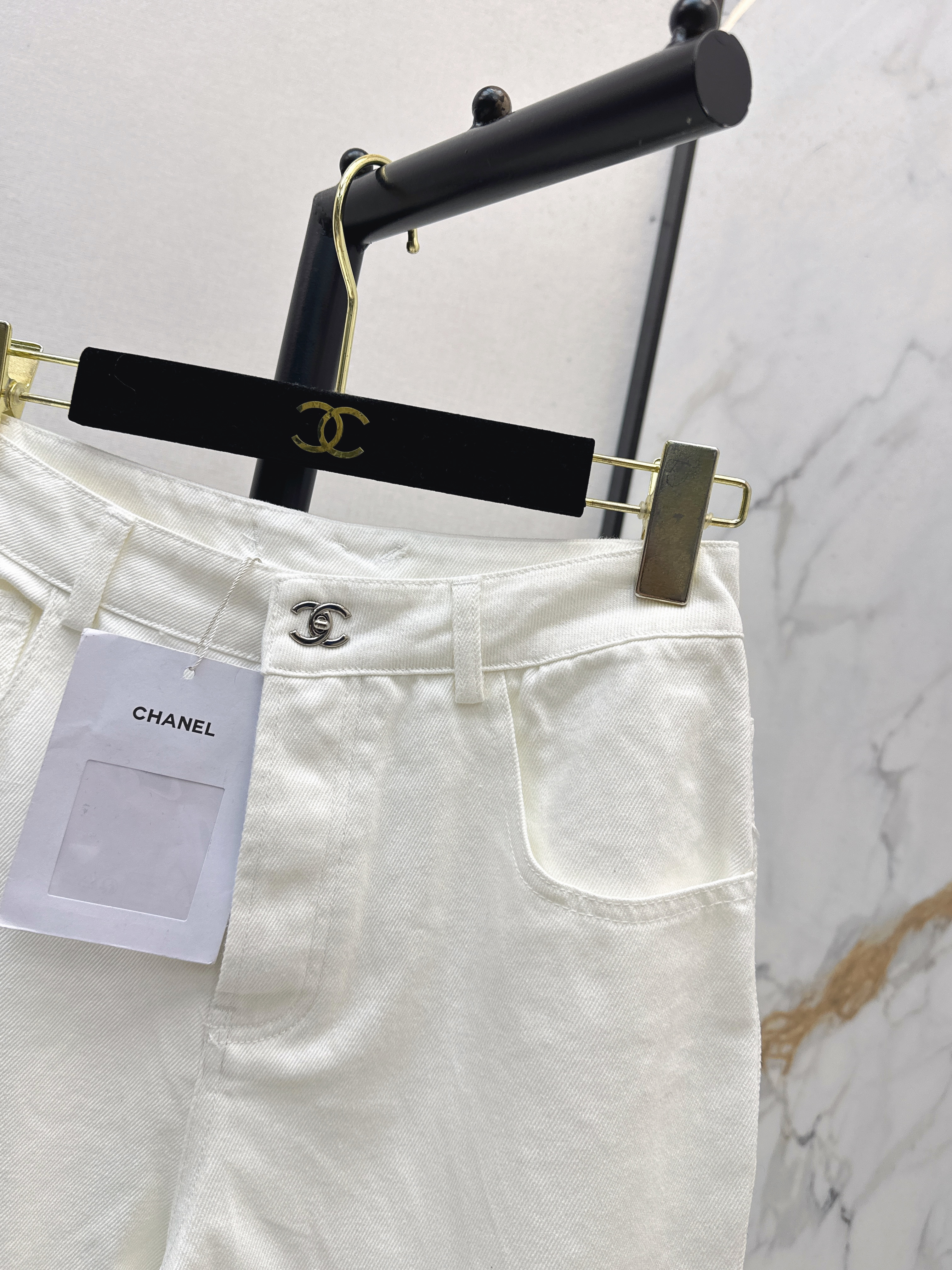 Chan 26ss straight jaens