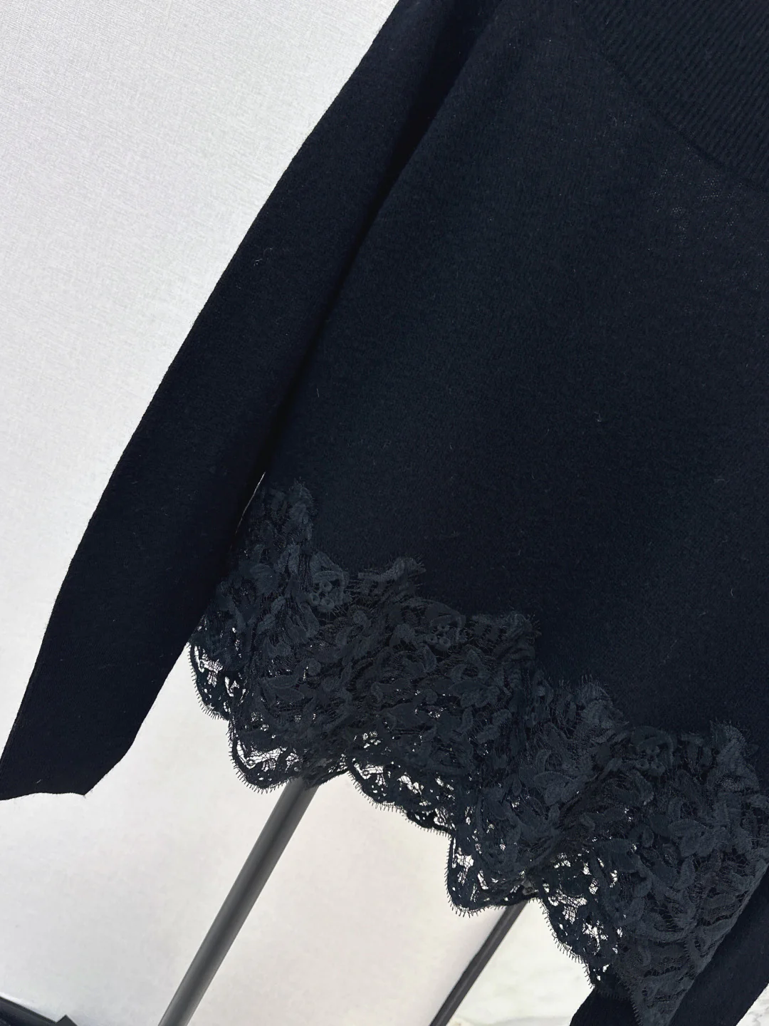 ES 26ss embroidery lace sweater