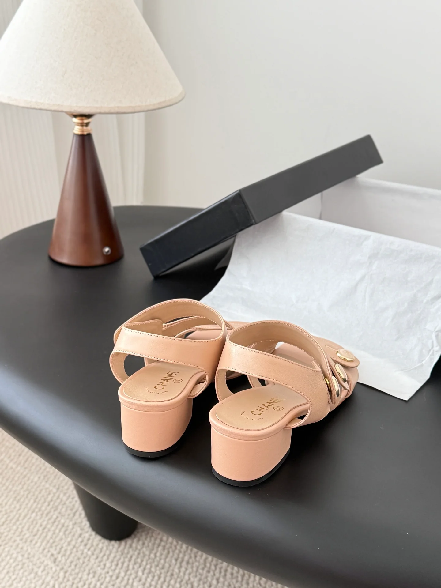 Chan 26ss sandals
