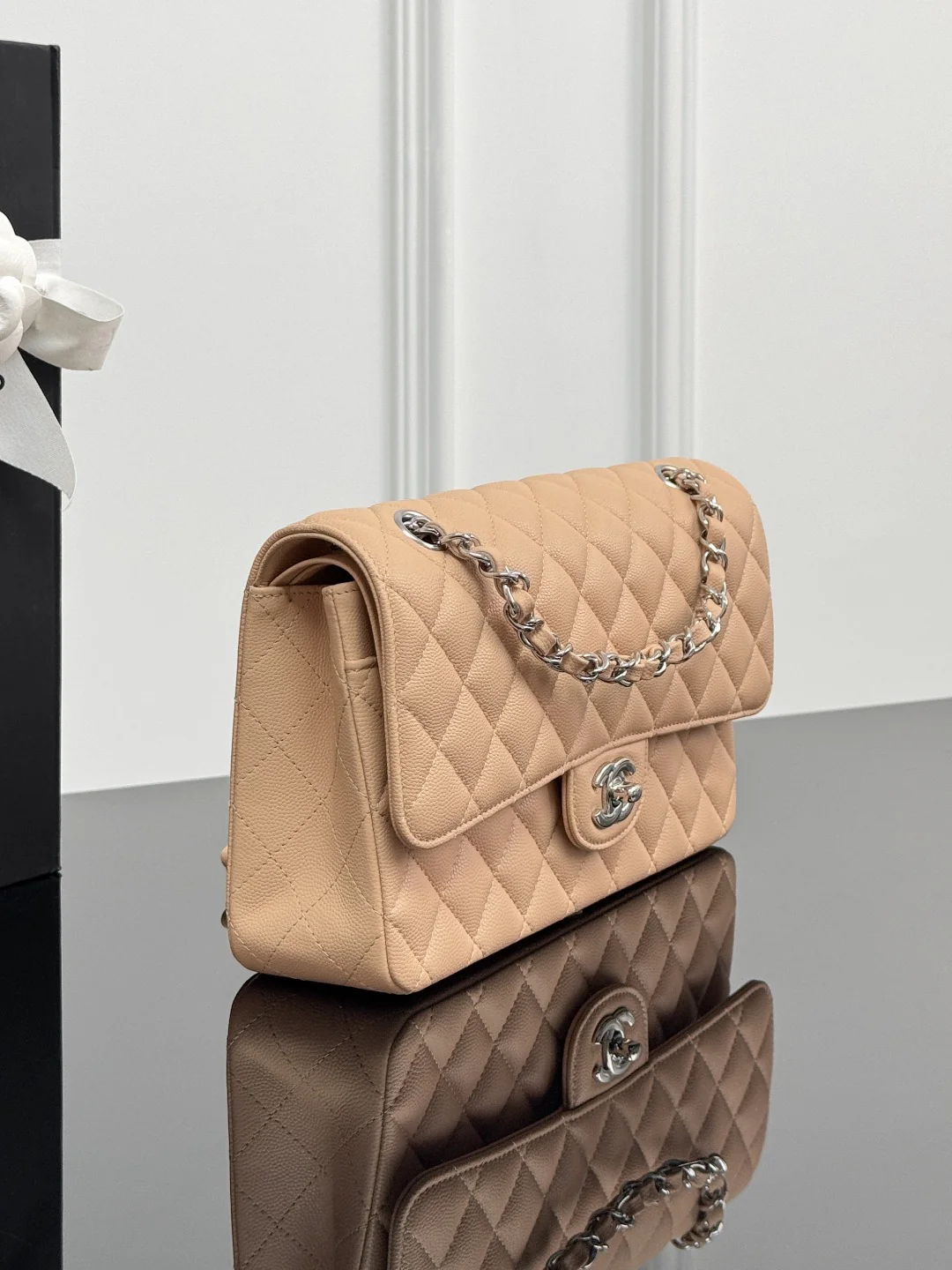 Chan cf25 chain shoulder bag