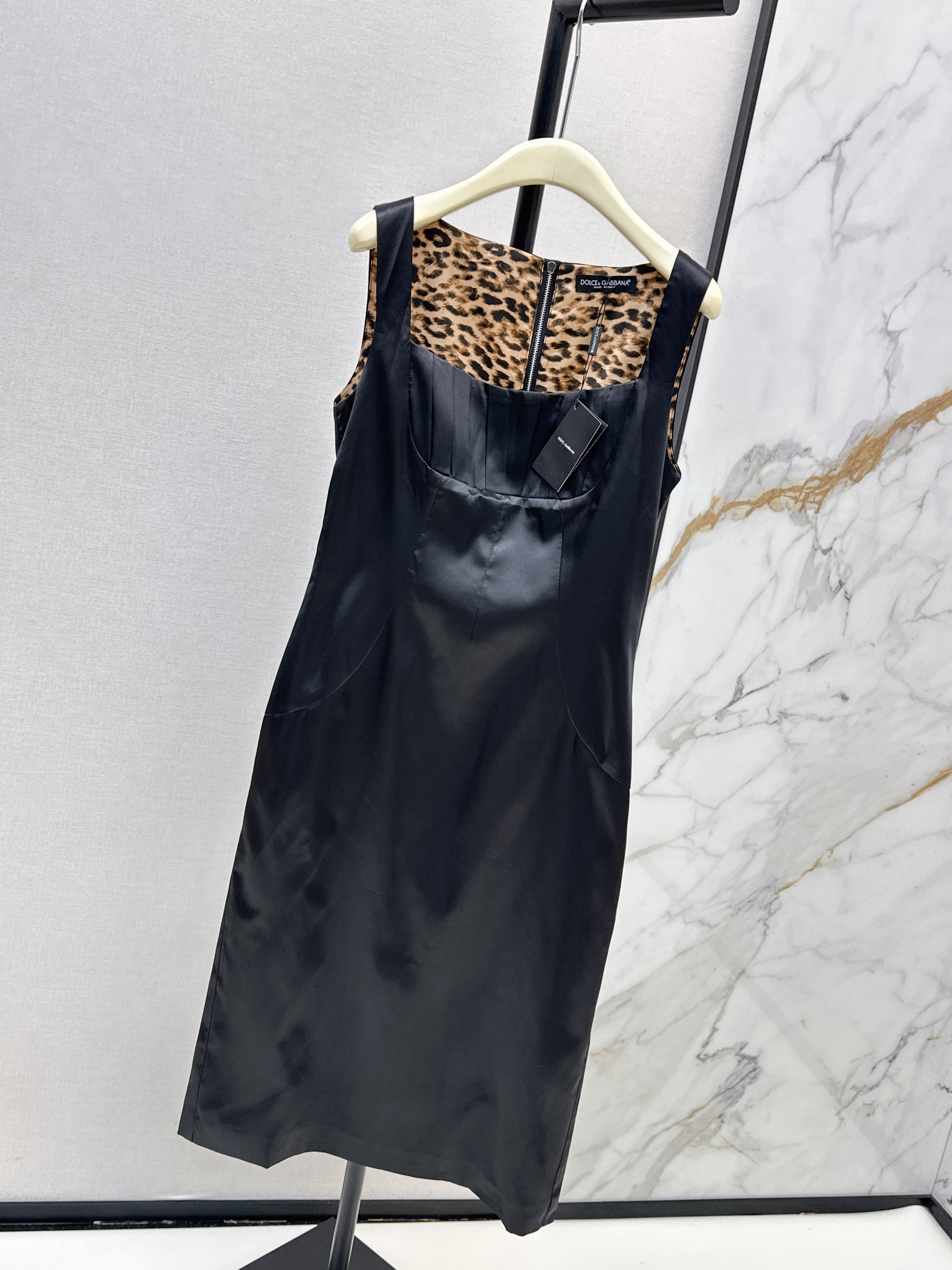 Dolc 26ss sleeveless dress