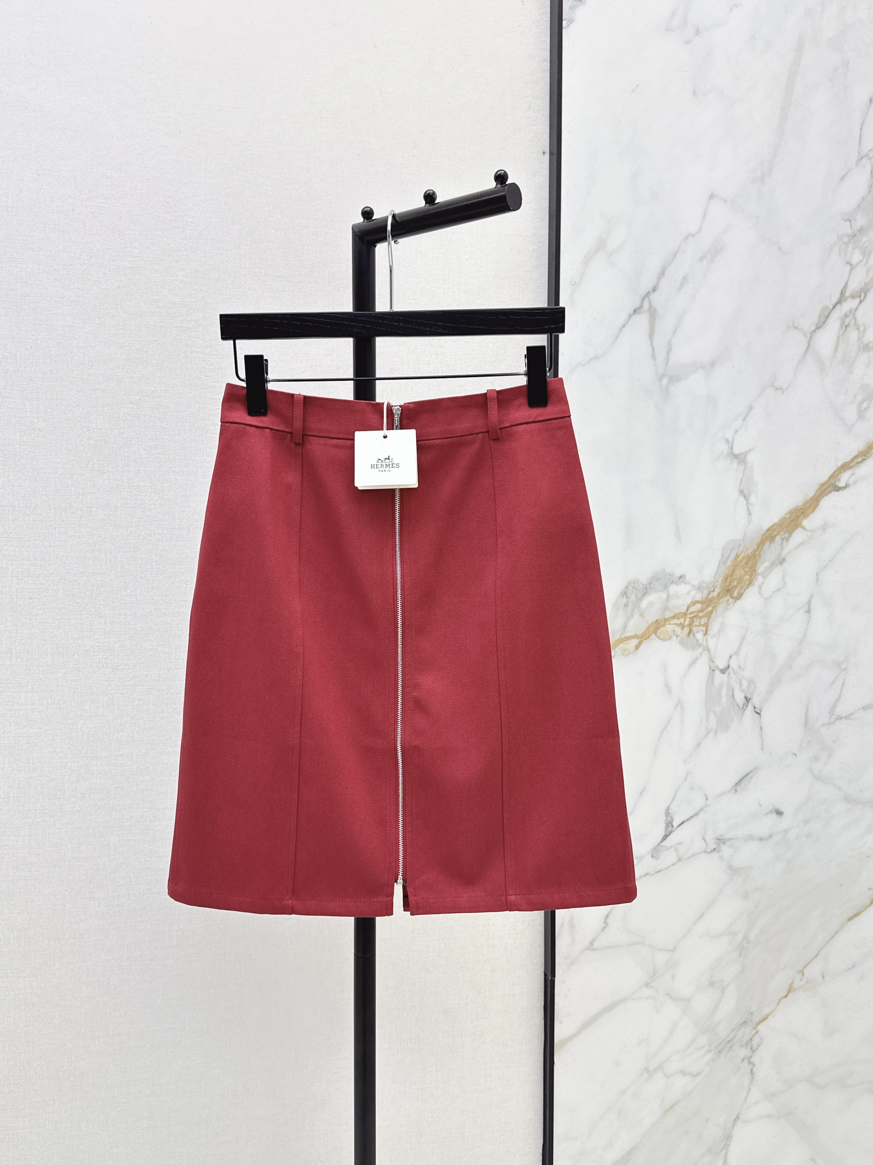 Her 26ss zip-up skirt