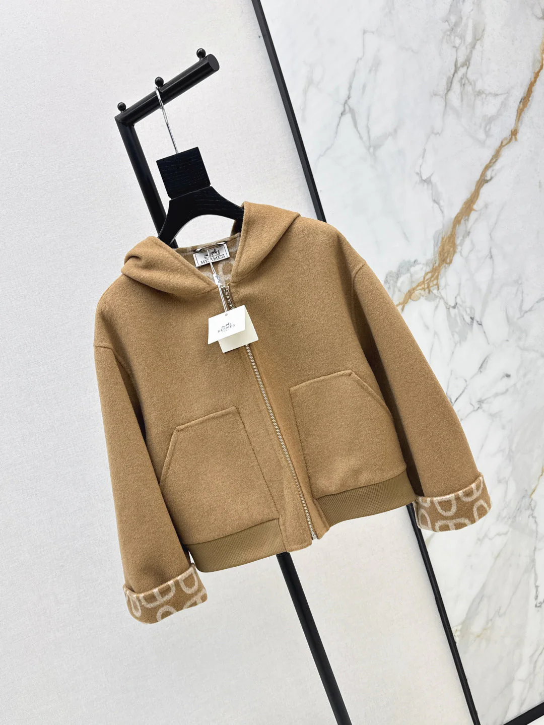 Her 25fw cashmere coat