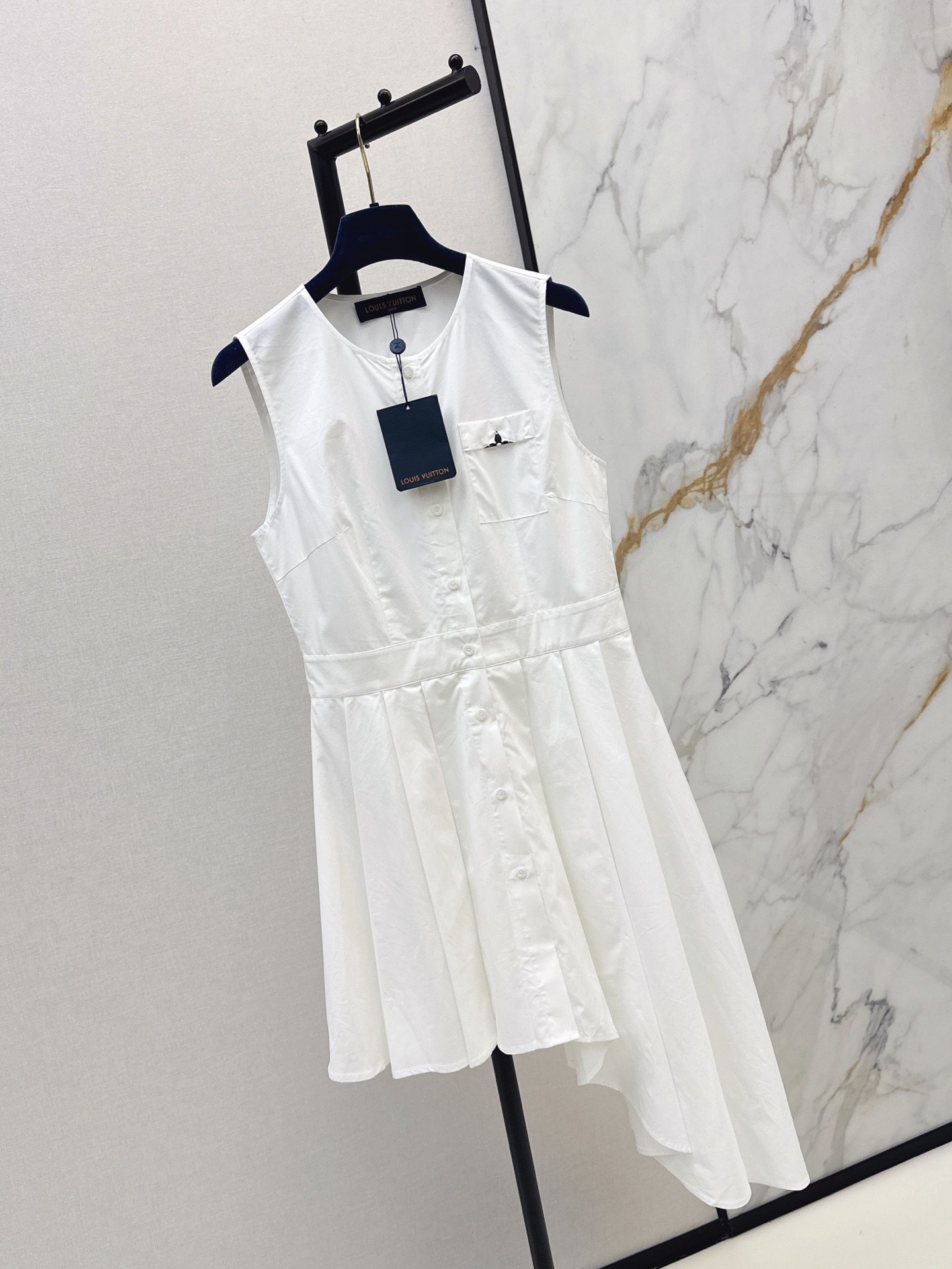 Loui 26ss sleeveless asymmetrical dress