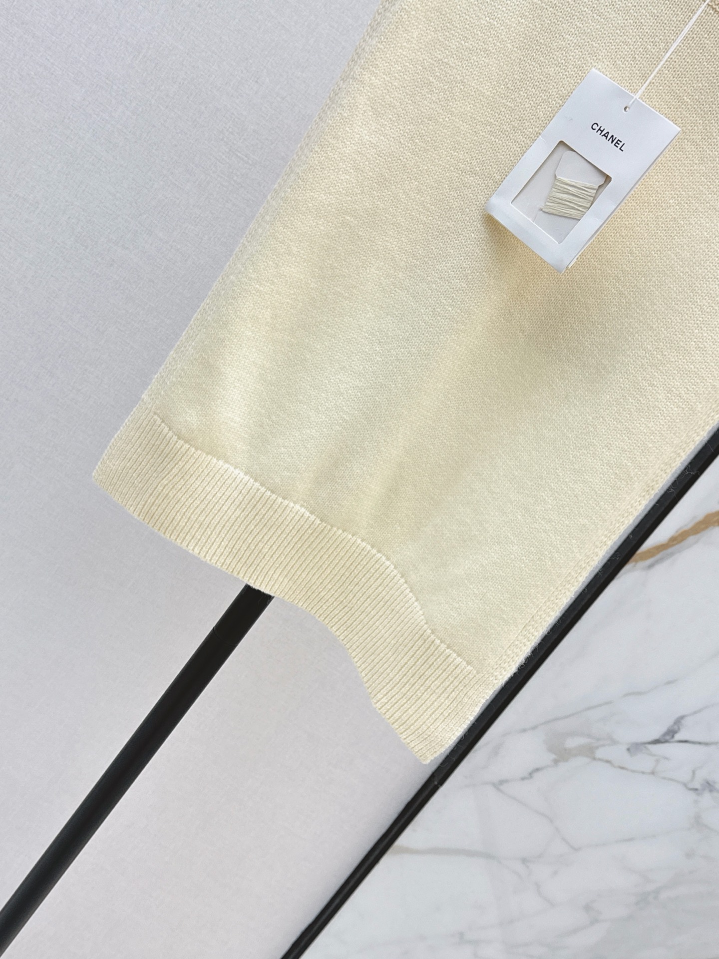 Chan 26ss high neck vest cape