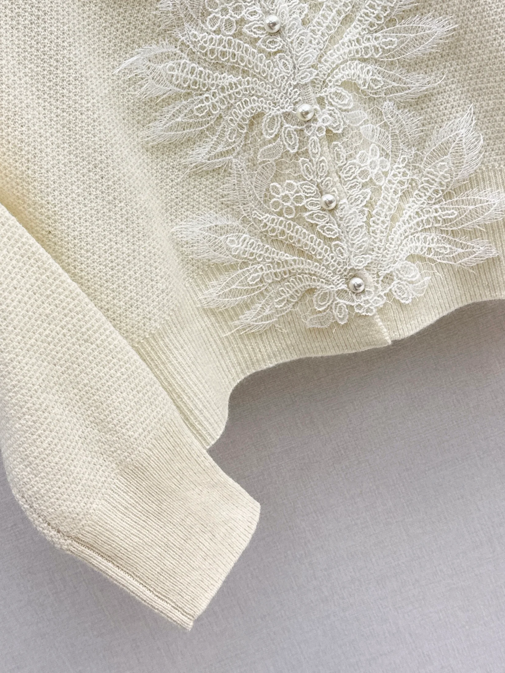 ES 26ss contract lace cardigan