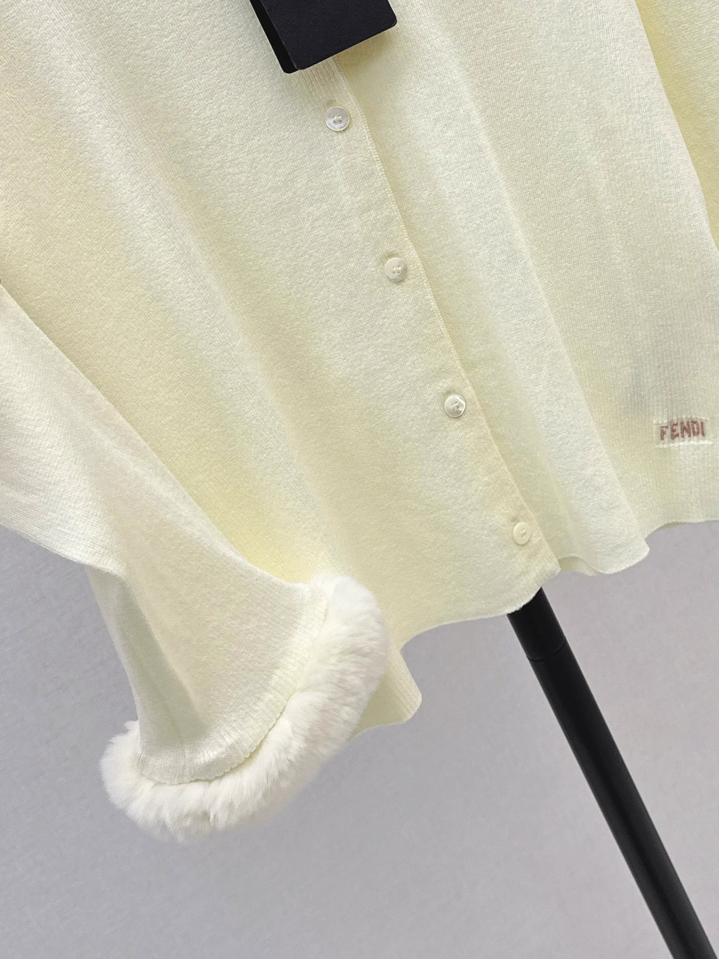 Fend  26ss knit cardigan