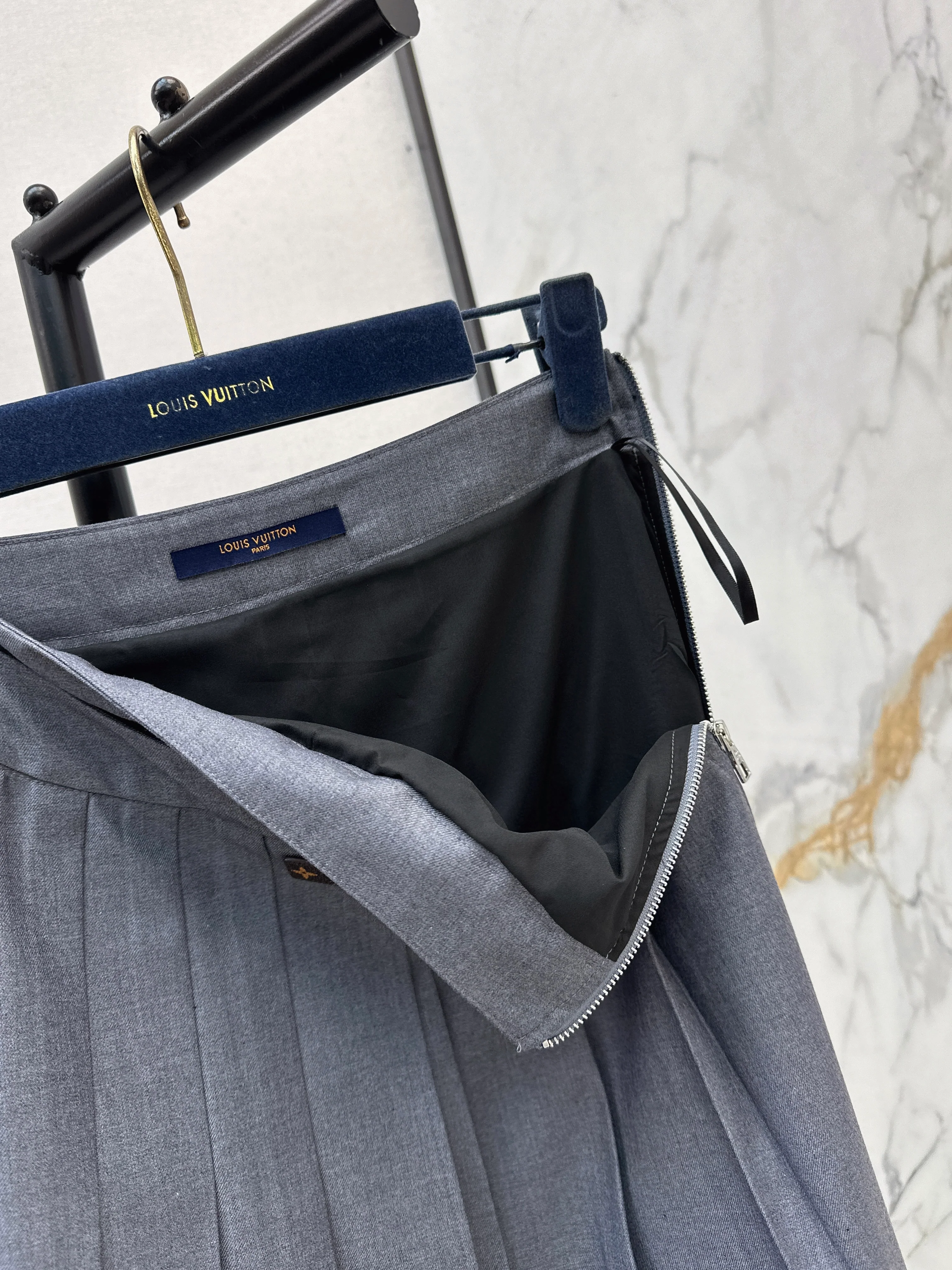 Louis 26ss pleated skirts