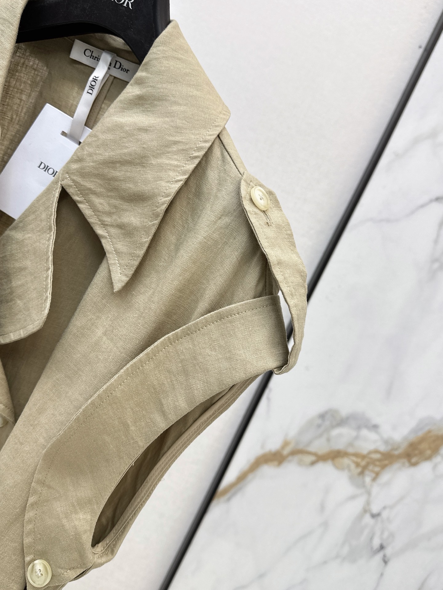 CD 26ss sleeveless belted shirt