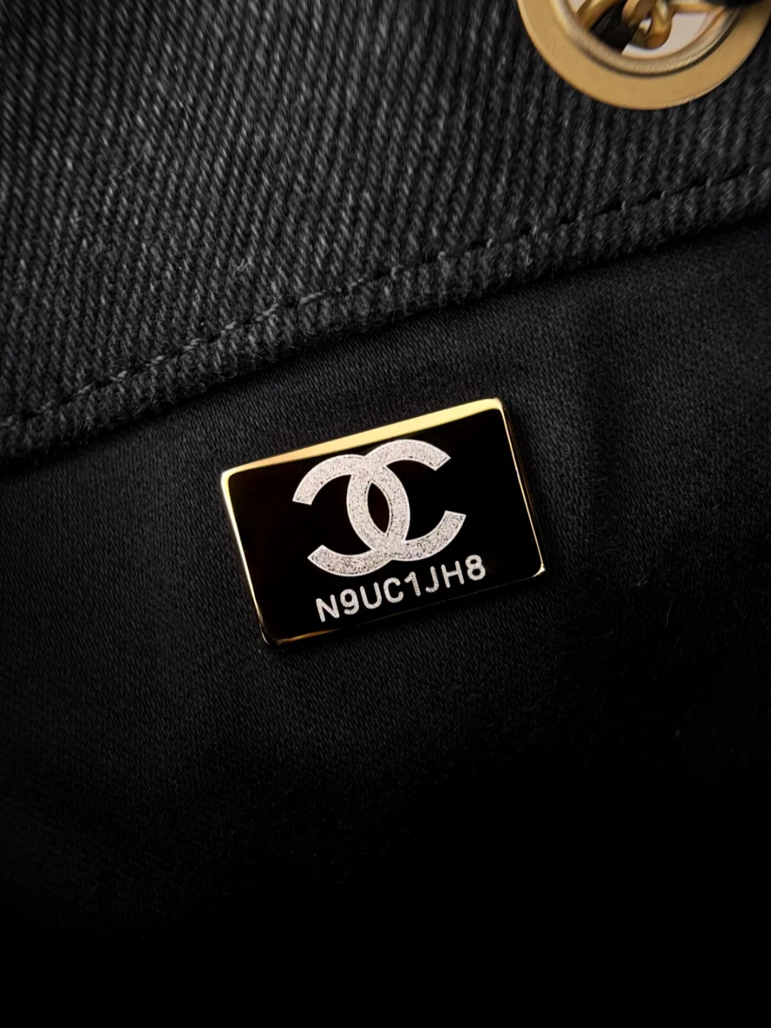 Chan 25S hobo bags