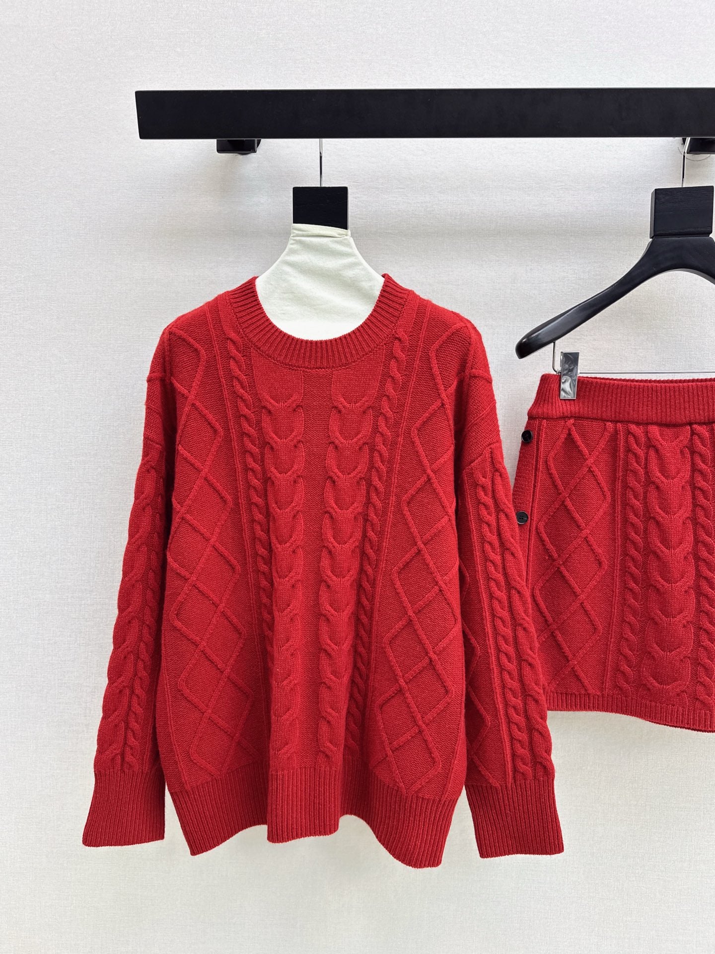 Max 26ss outfit sets sweater skirts