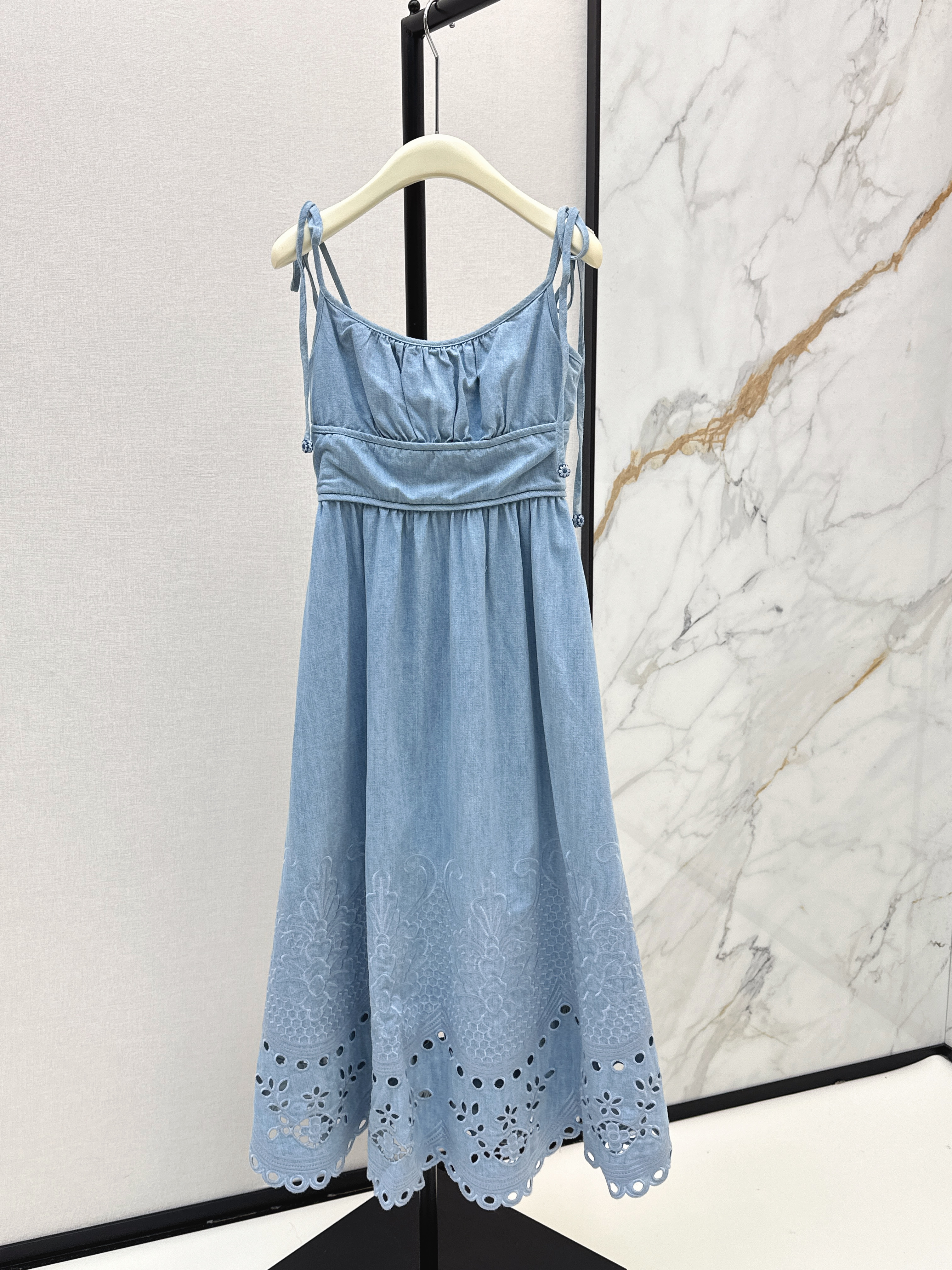 Zimm 26SS Tie-Strap Embroidered Midi Dress