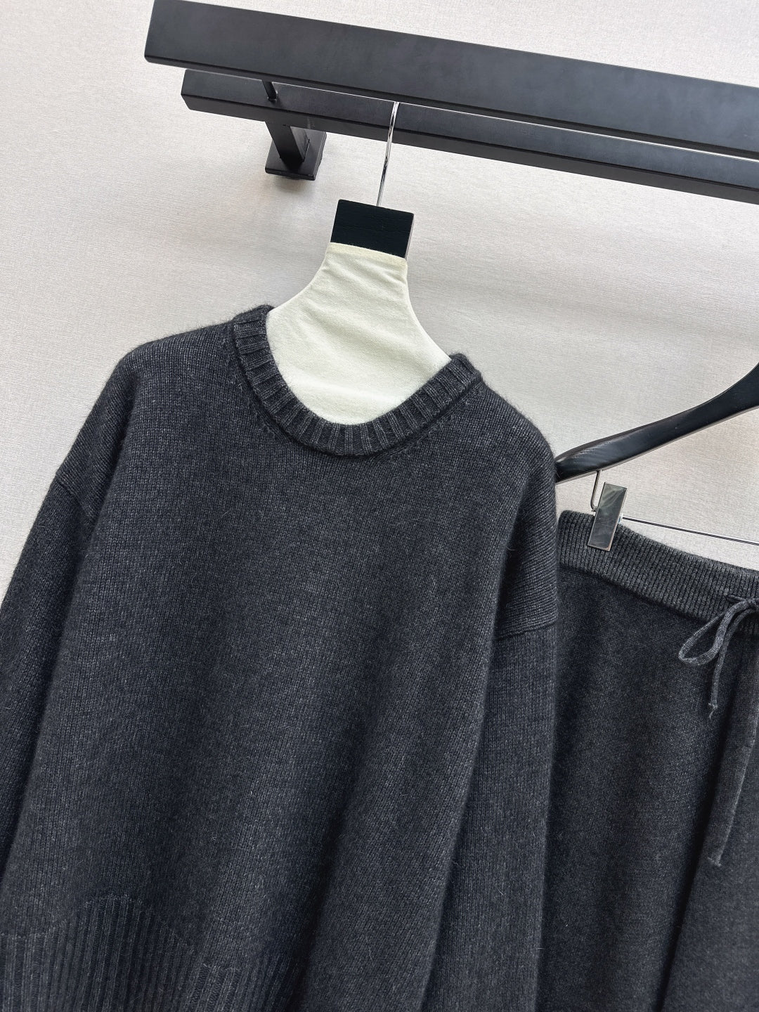 Brun 25fw knit sweater pants set