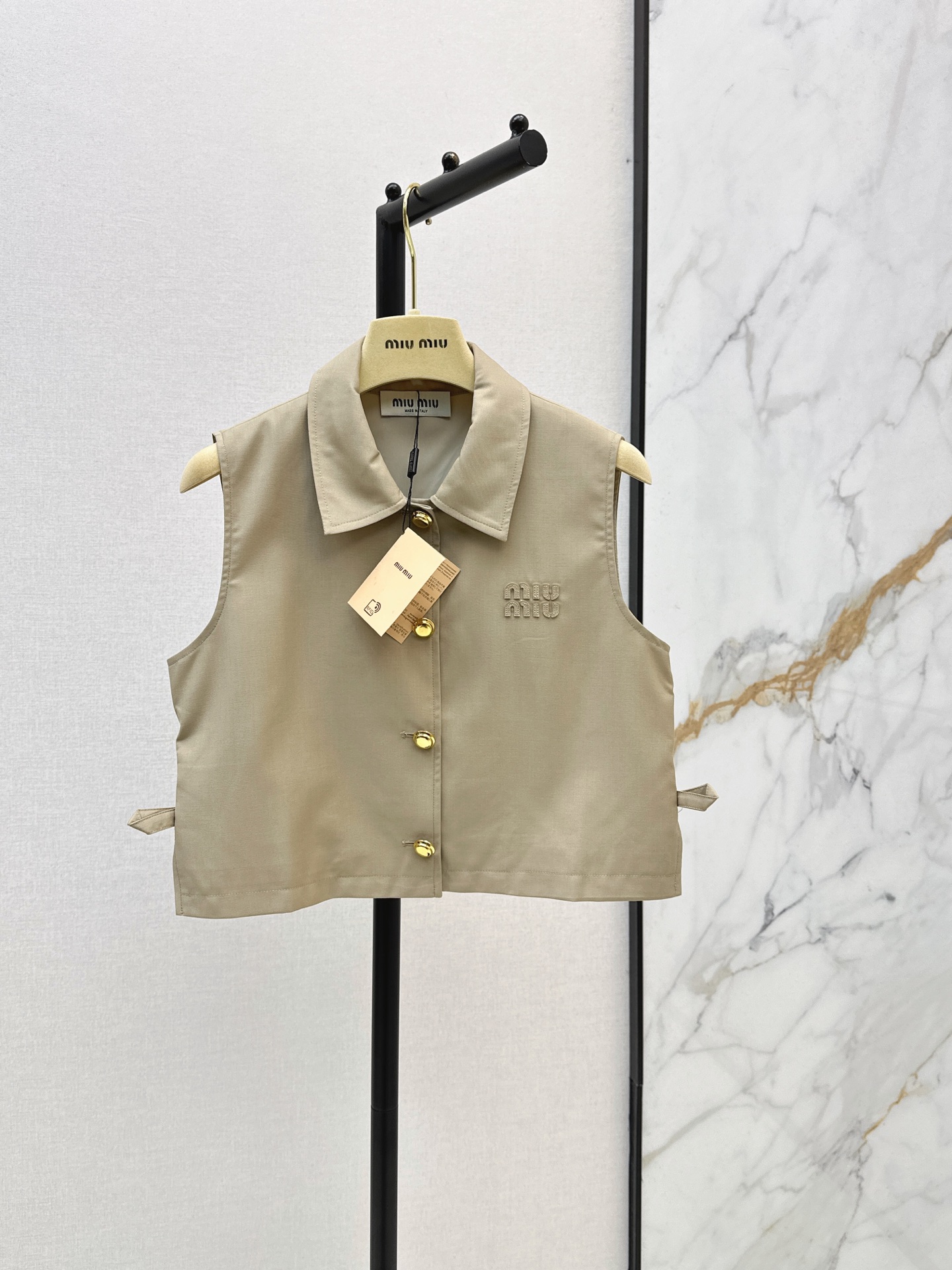 Miu 26ss sleveless waistcoat
