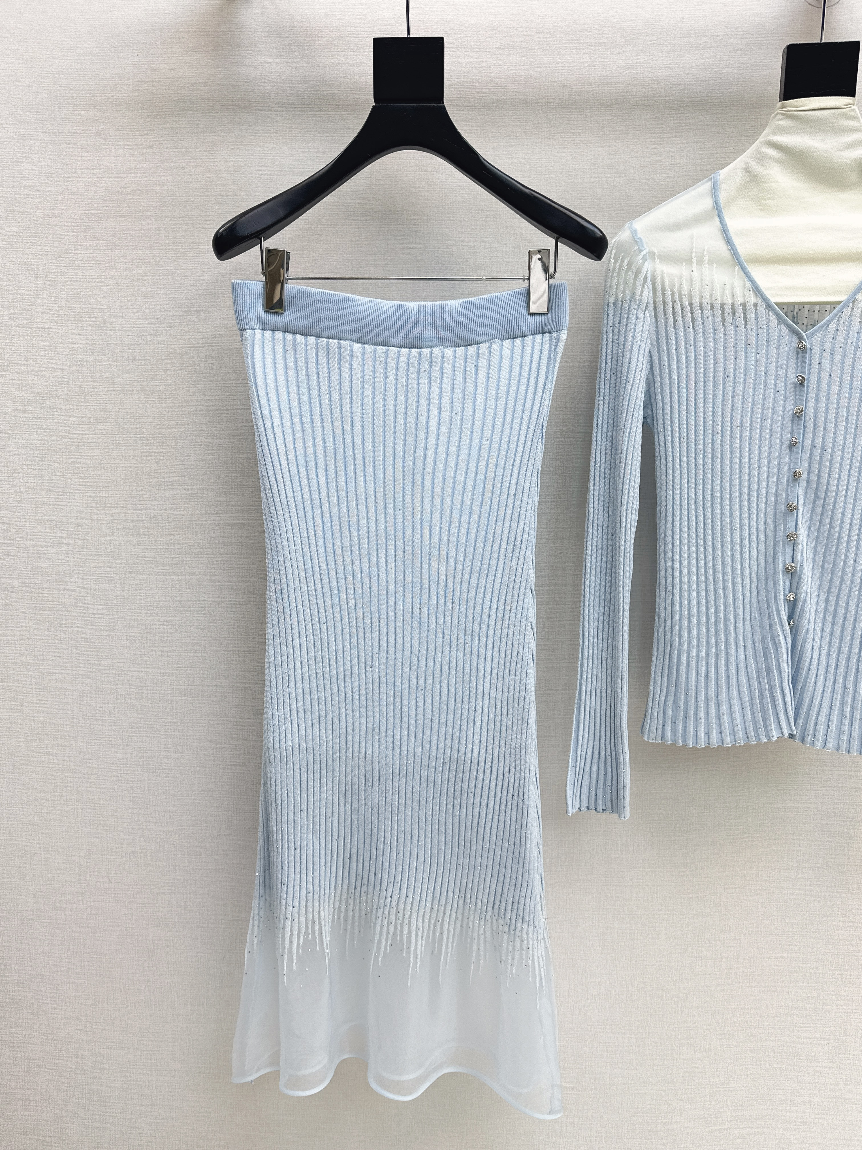Chan 26ss rhinestone knit suit