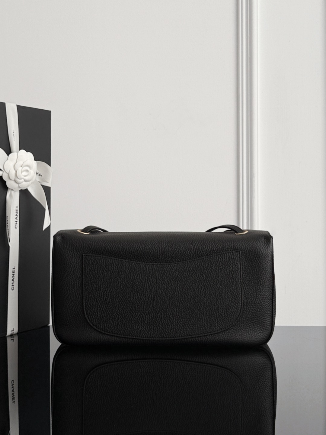 Chan 26S maxi flap bag