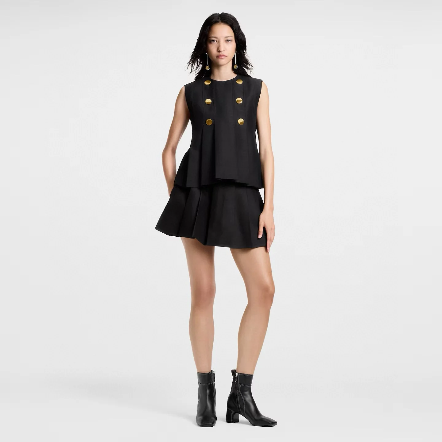 Louis 25fw pleated vest