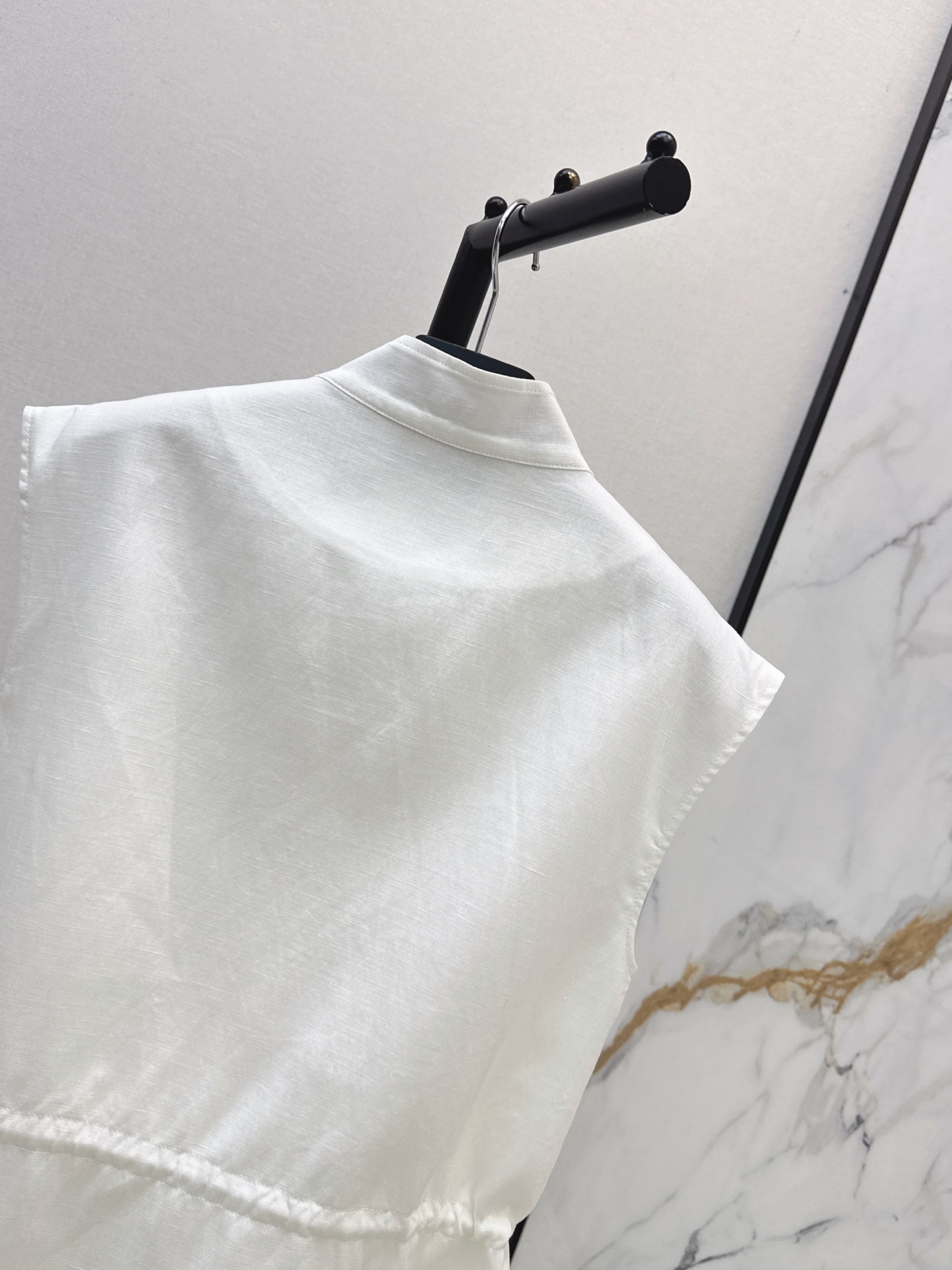Pra 26ss drawstring vest jacket