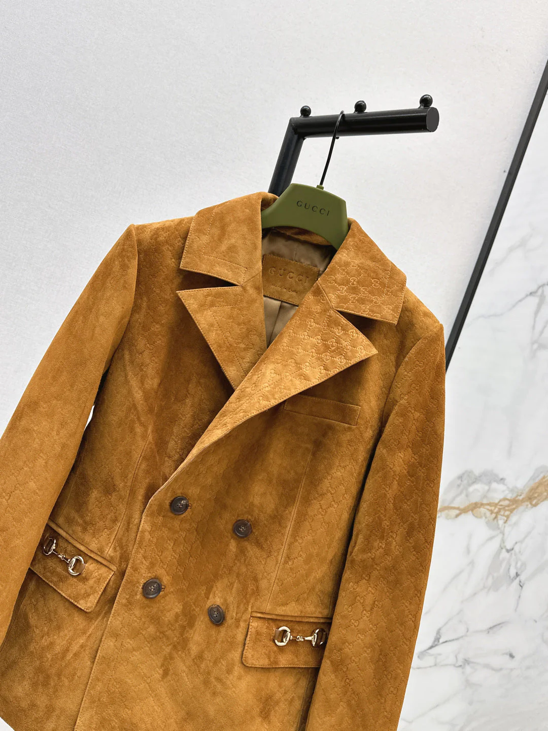 Guc 25fw suede blazer