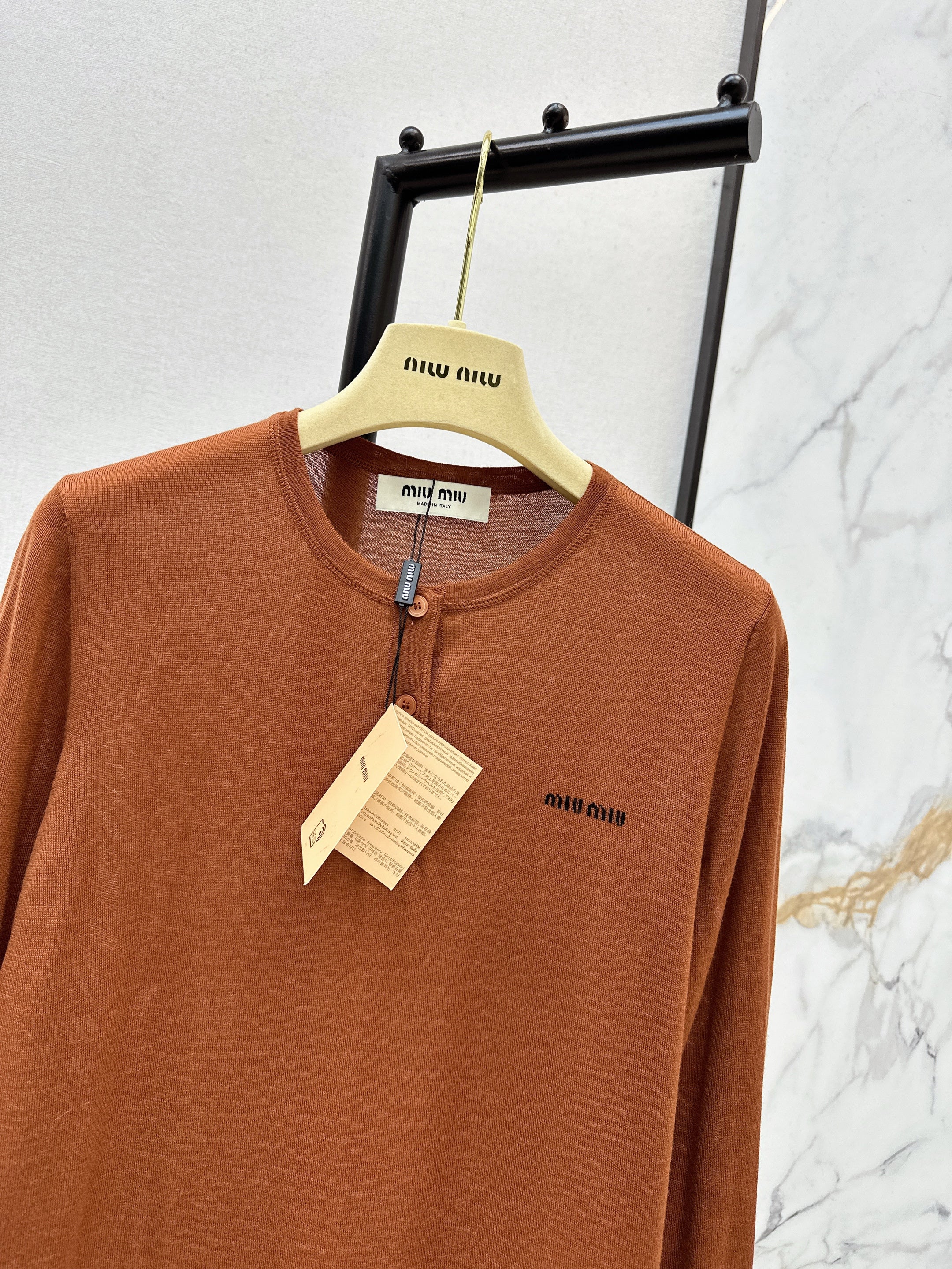 Miu 26ss knitted sweater