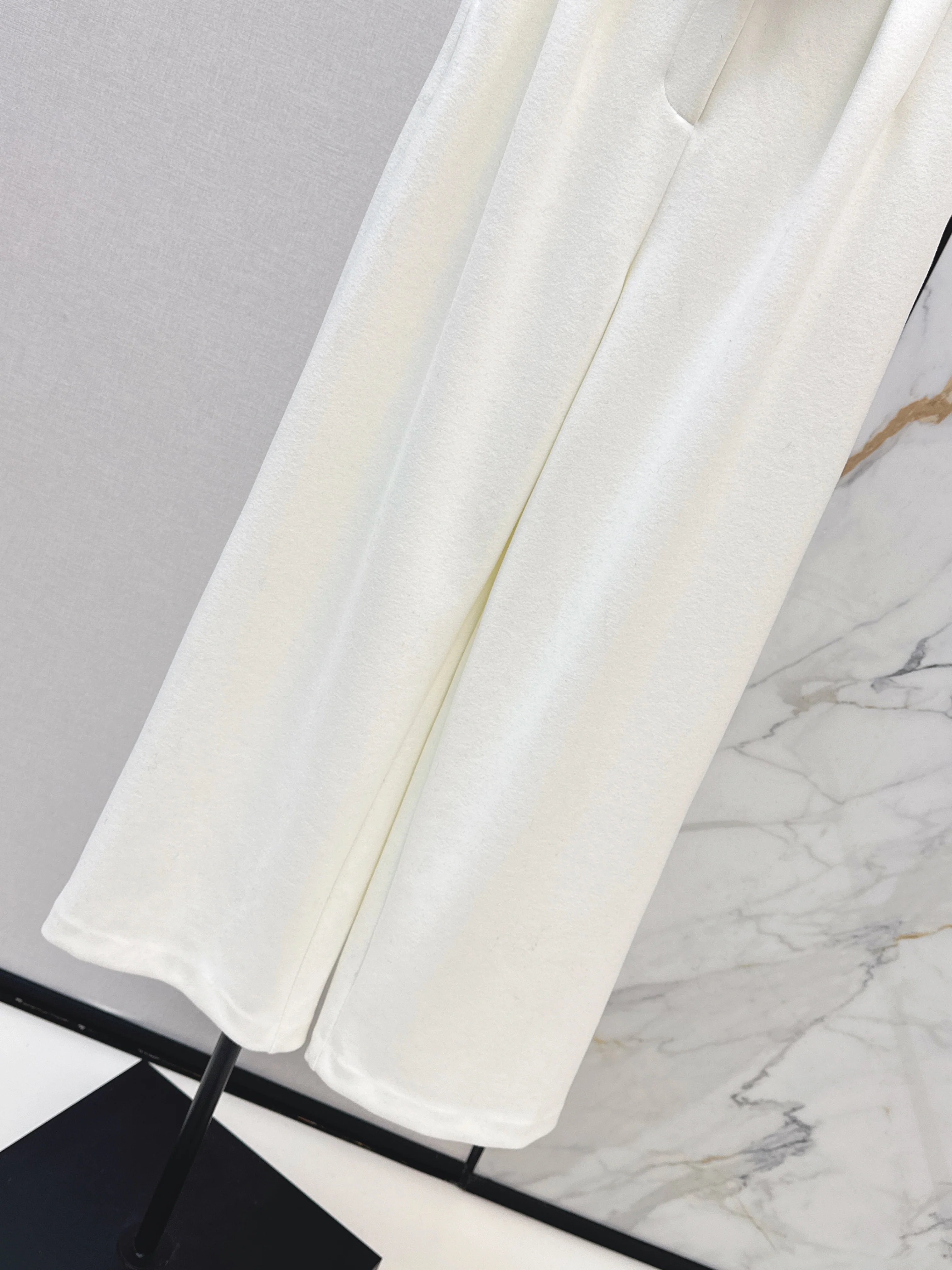 Brun 26ss straight pants with belted