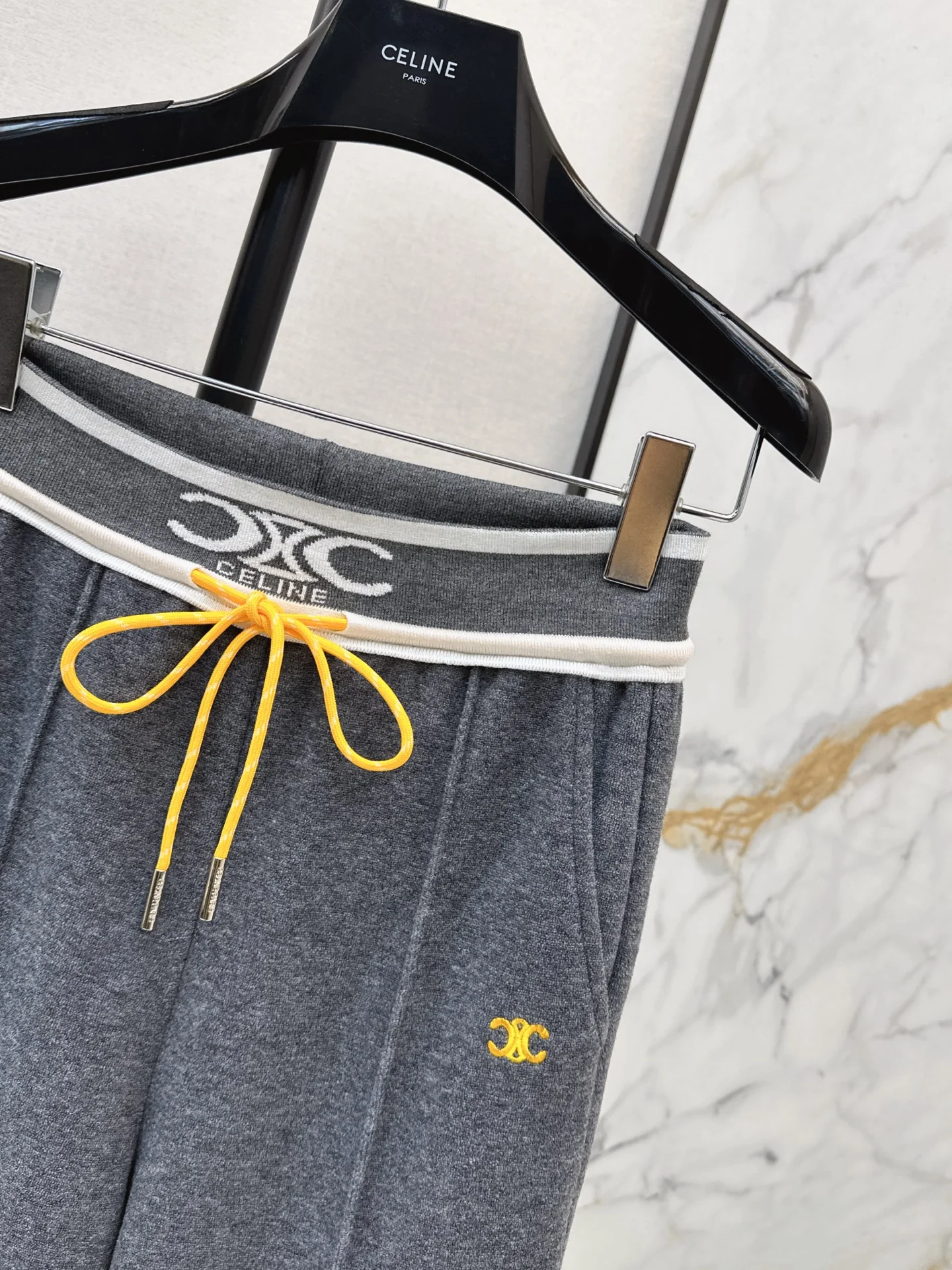 Celi 25fw straight pants