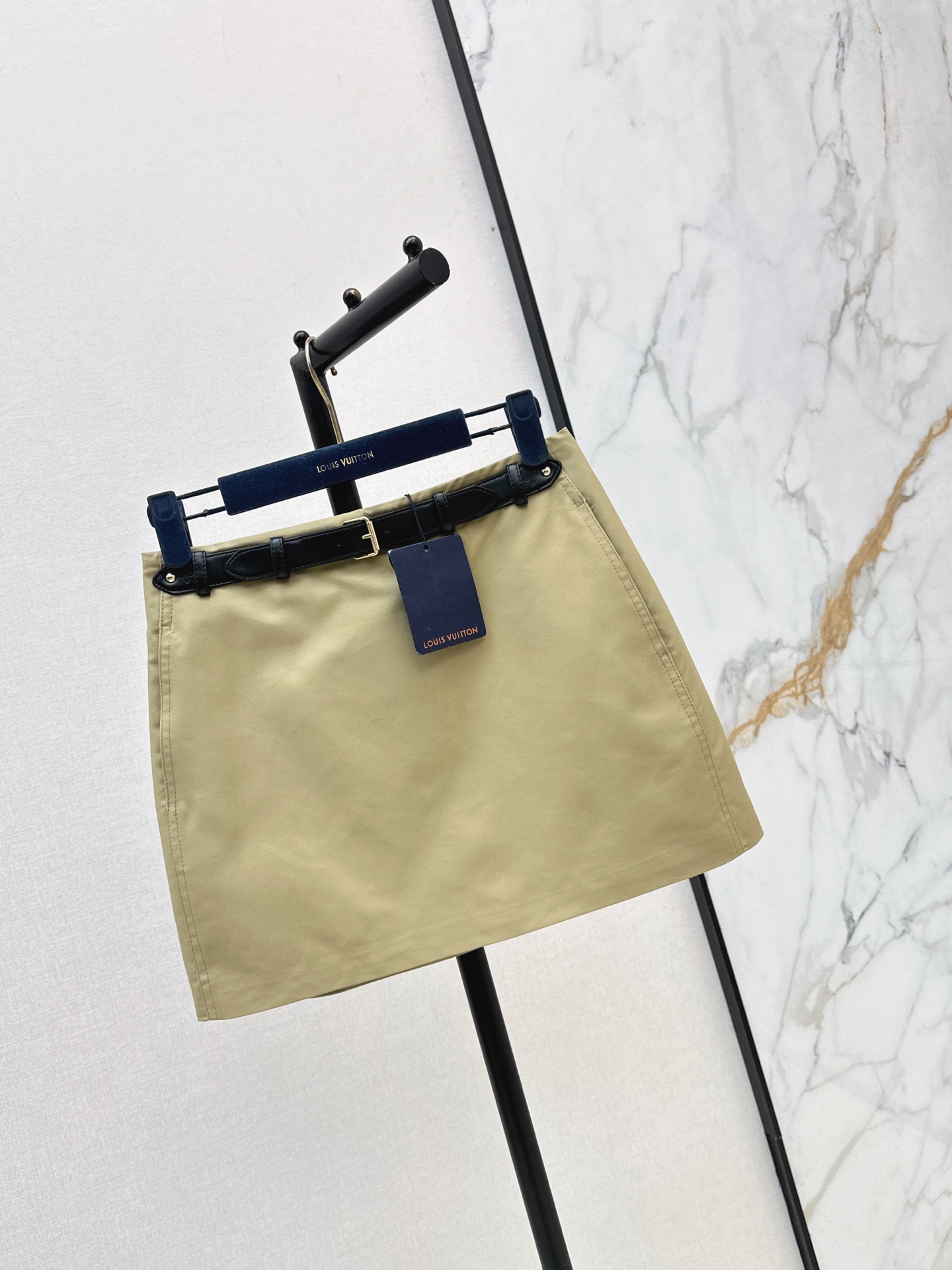 Loui 26ssbelted skirt