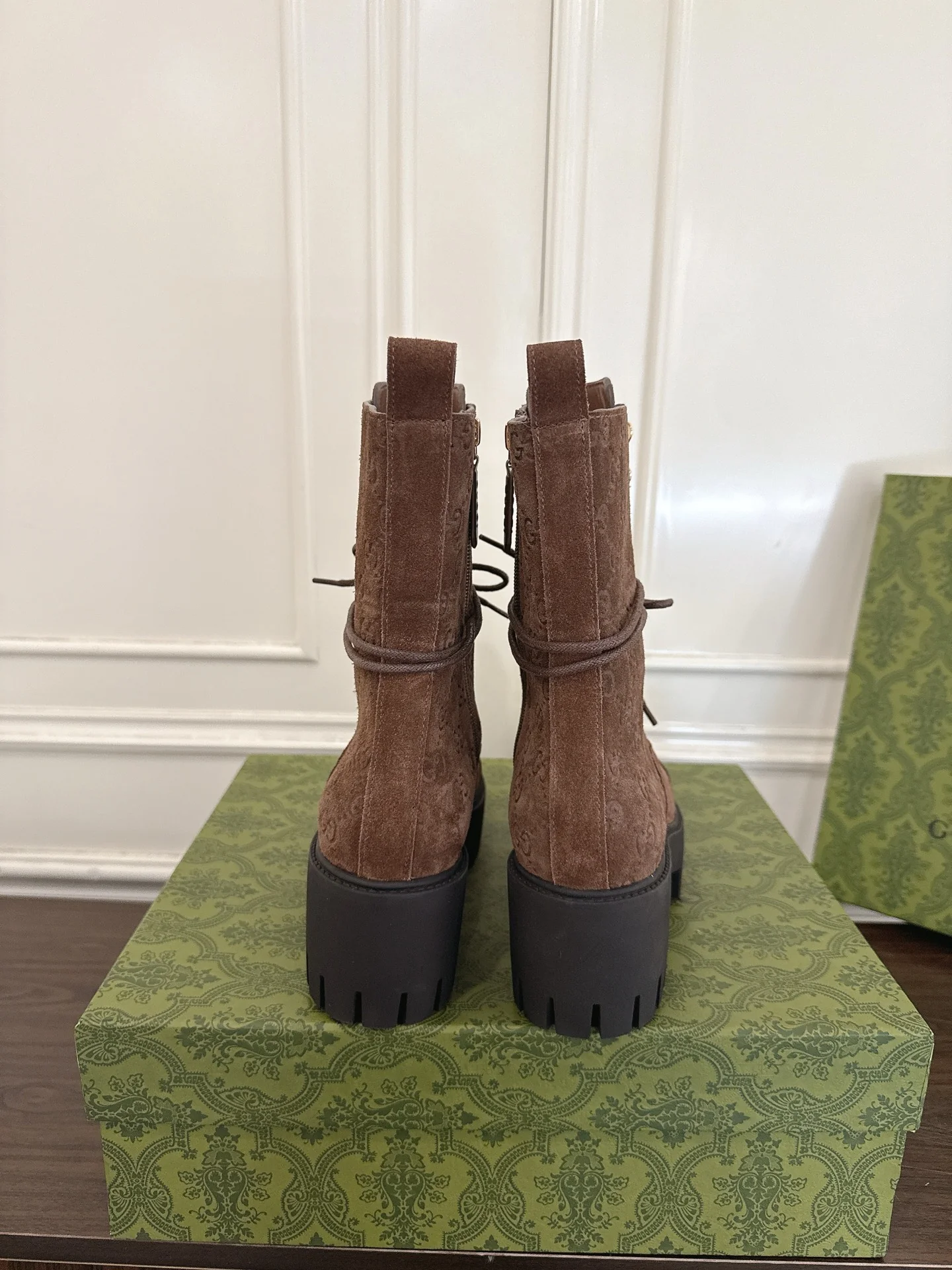 Gucc 25fw ankle boots