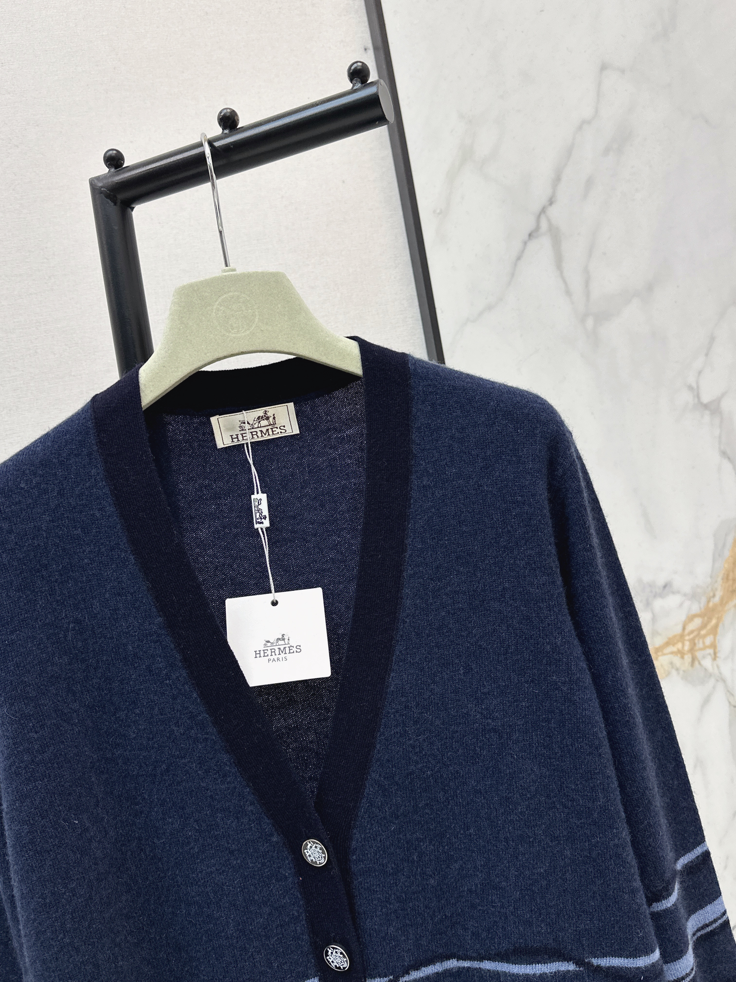 Her 26ss stripe cardigan