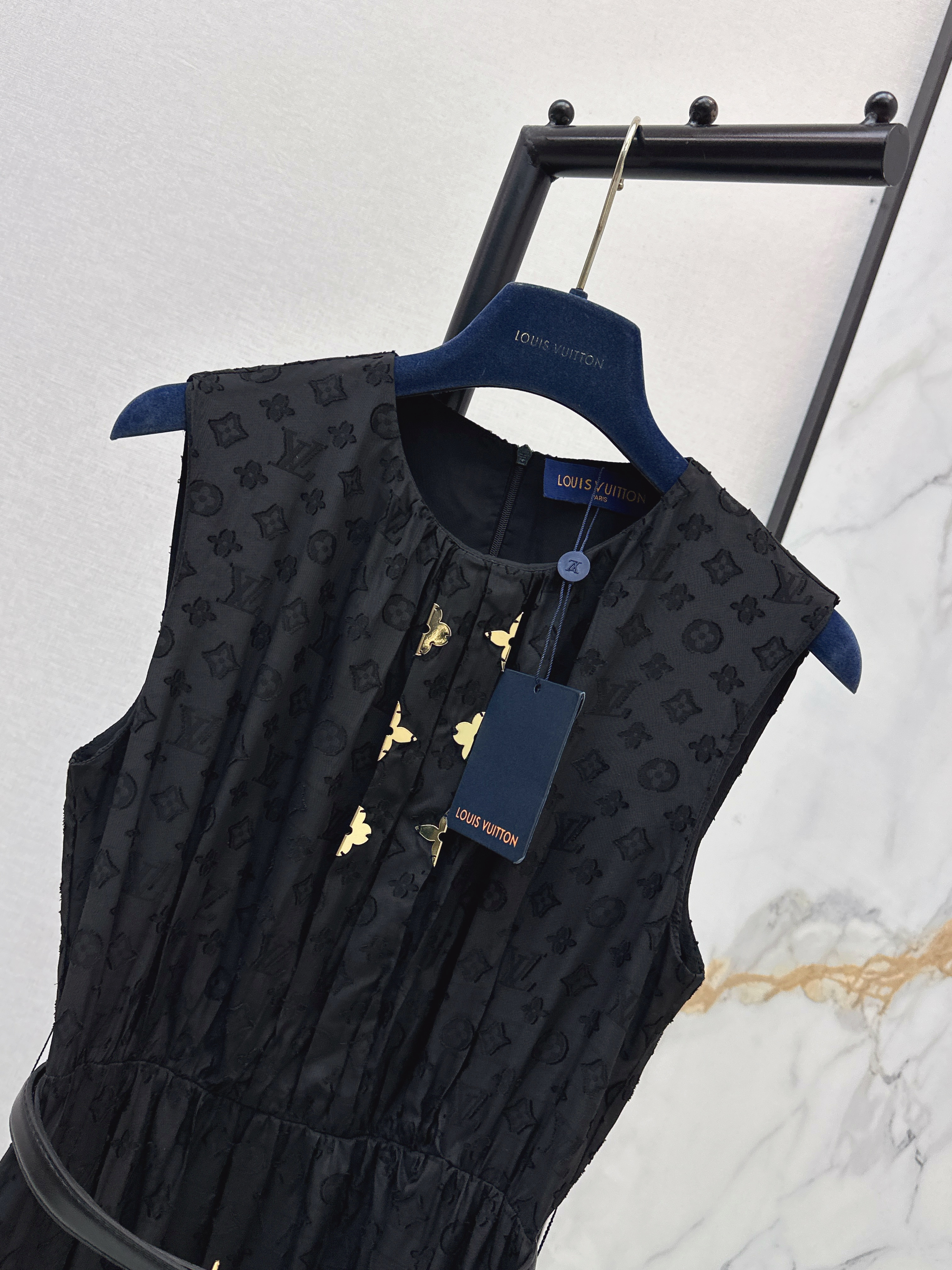 Loui 26ss jacquard sleeveless dress