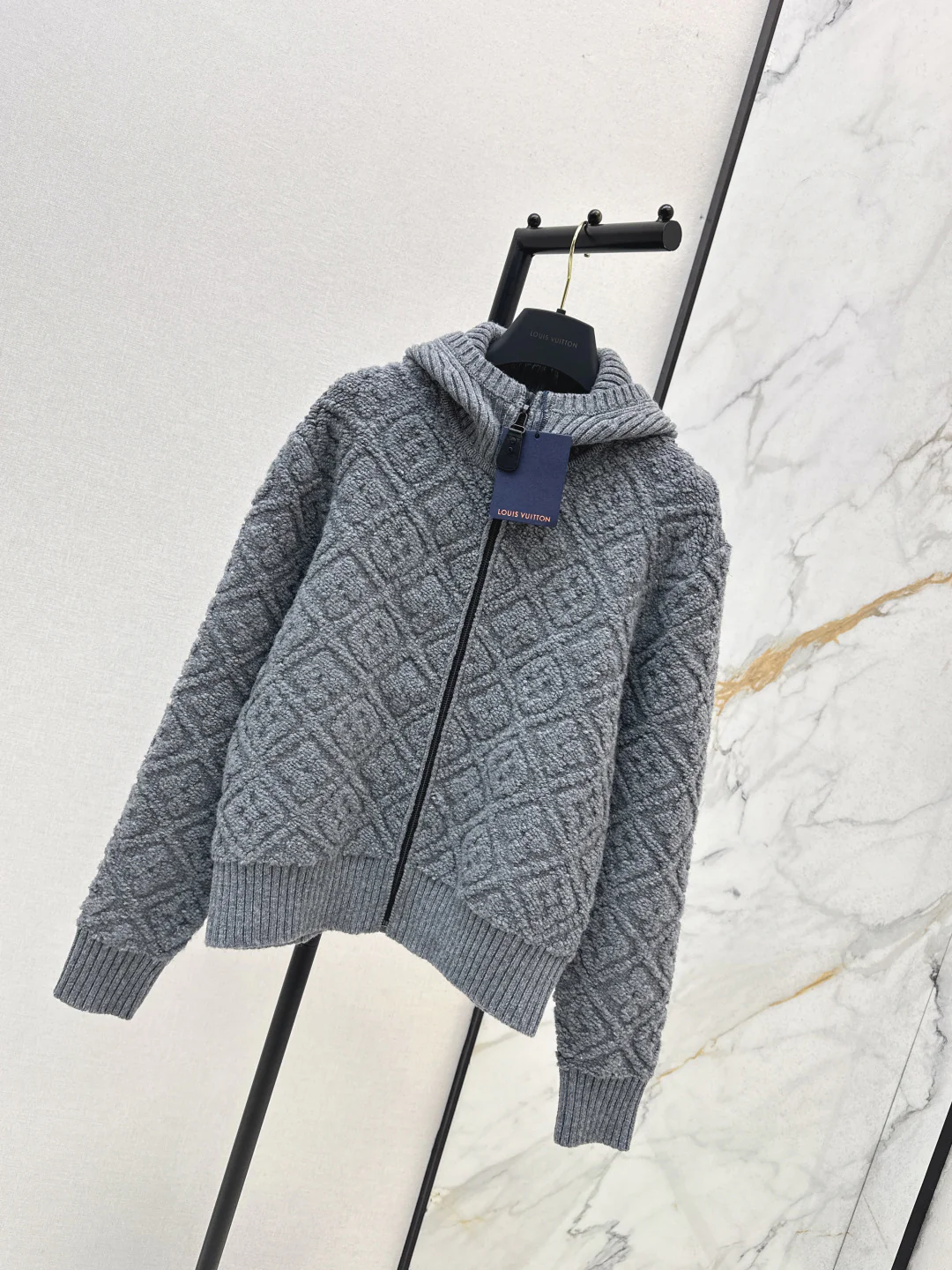 Loui 25fw hooded jacket