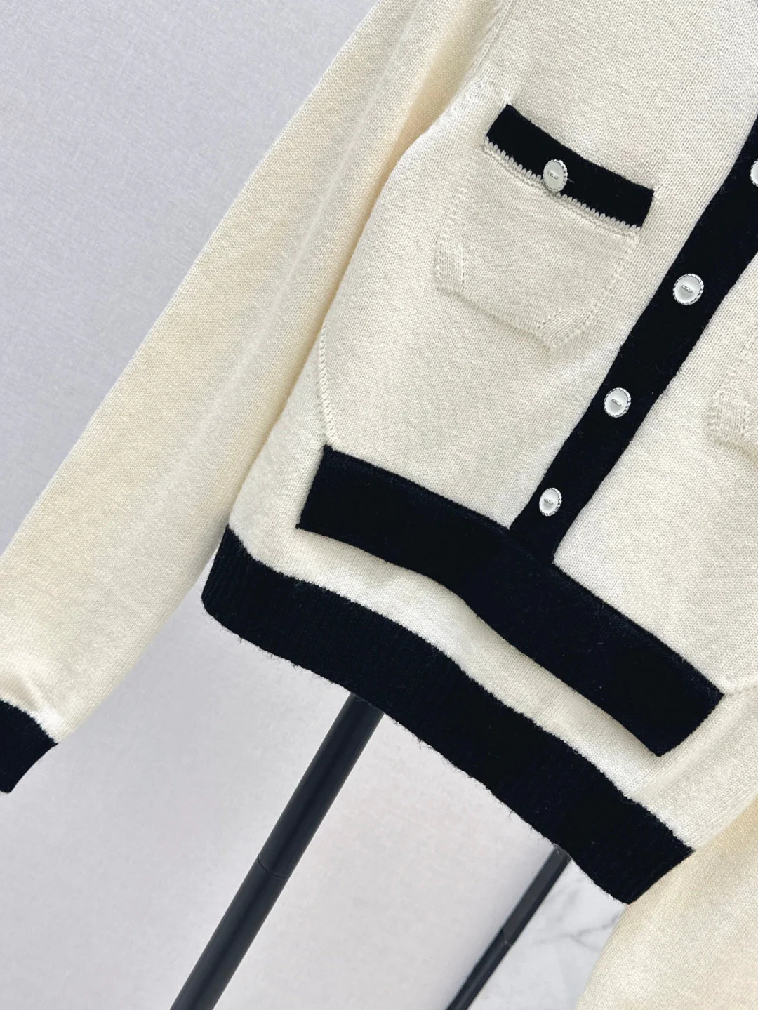 Chan 25ss knit cardigan