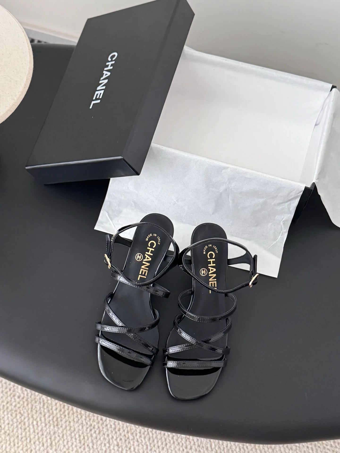 Chan 25fw kitten sandals