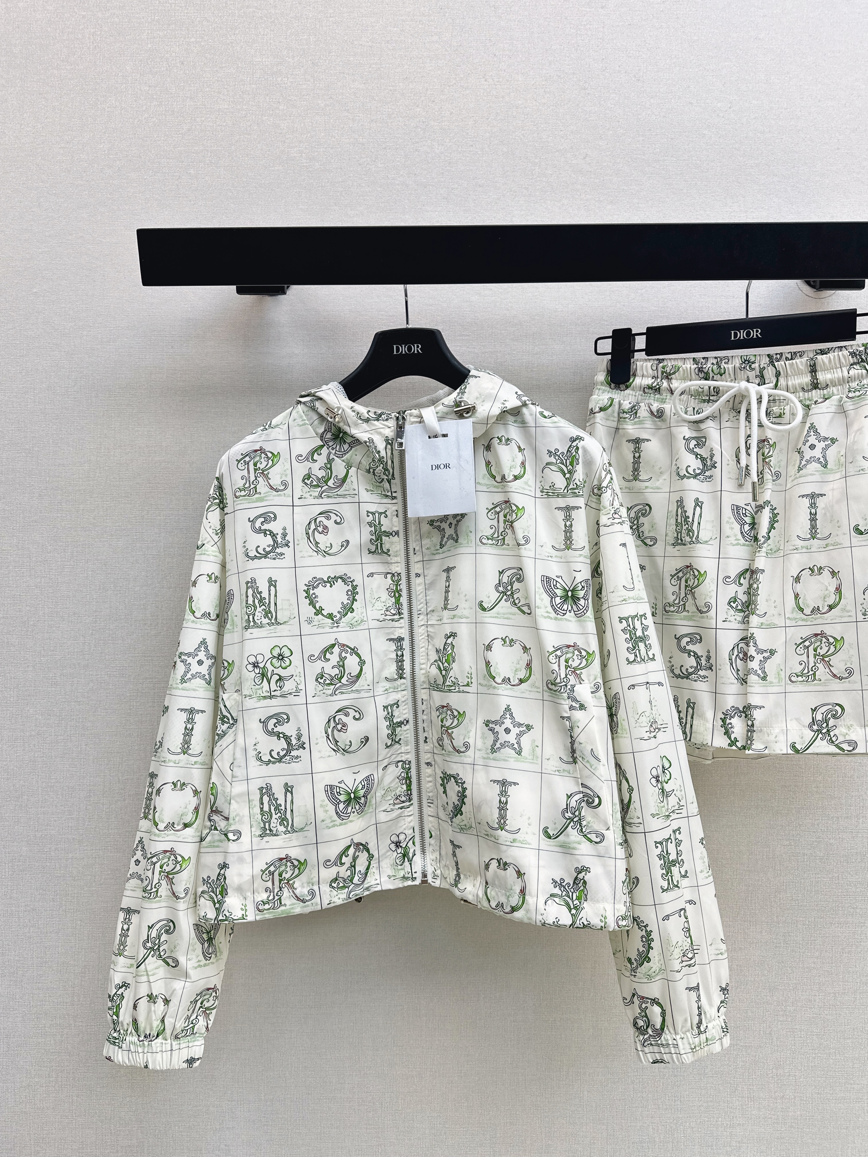 CD 26ss print outfit sets