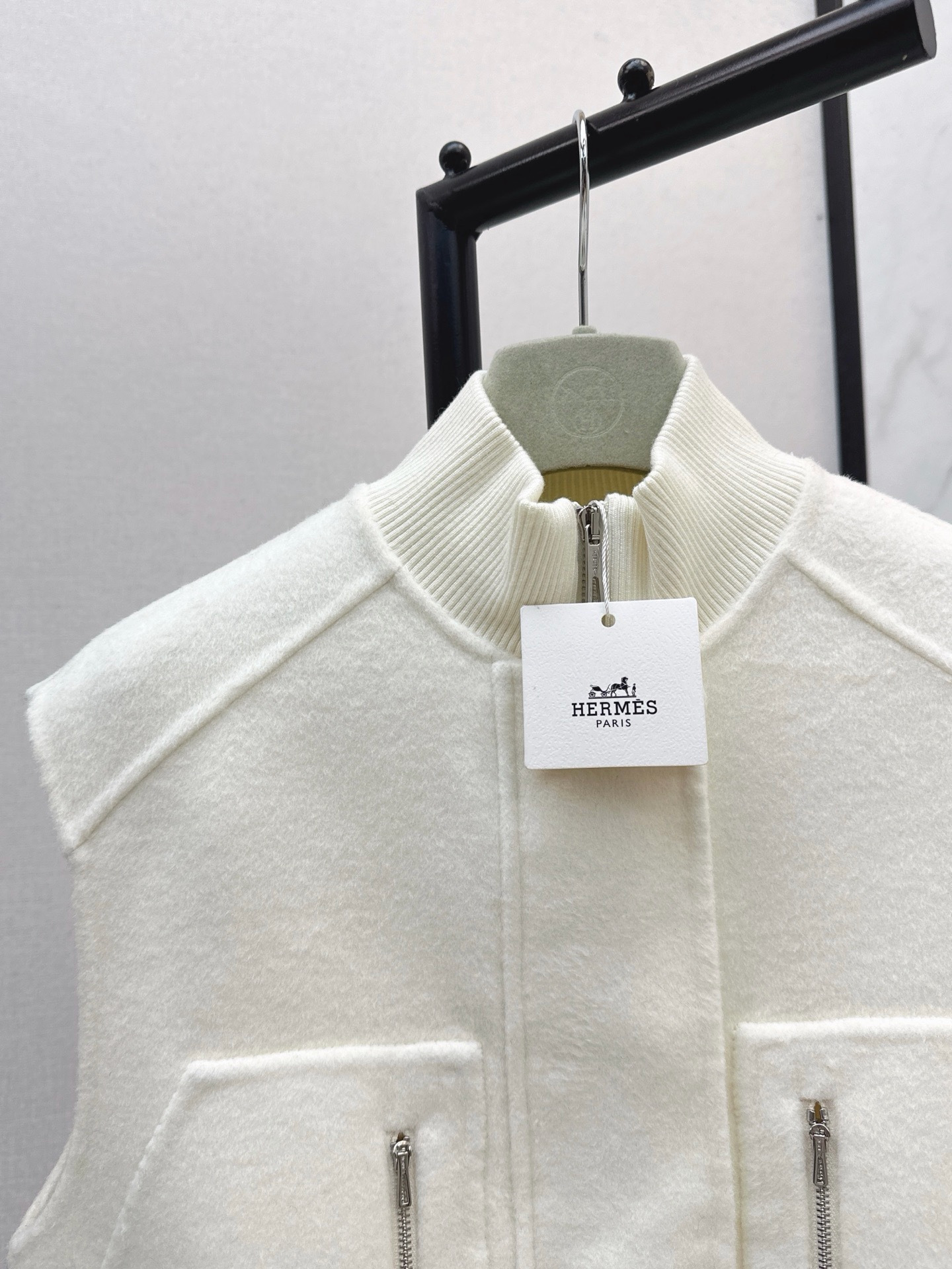 Her 26ss woolen vest jacket