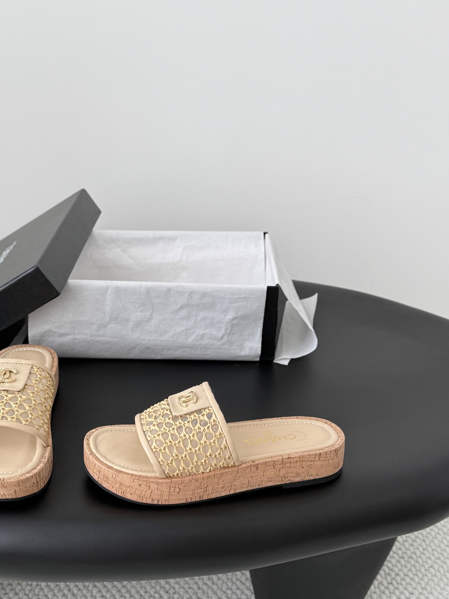 Chan 26C mesh slippers