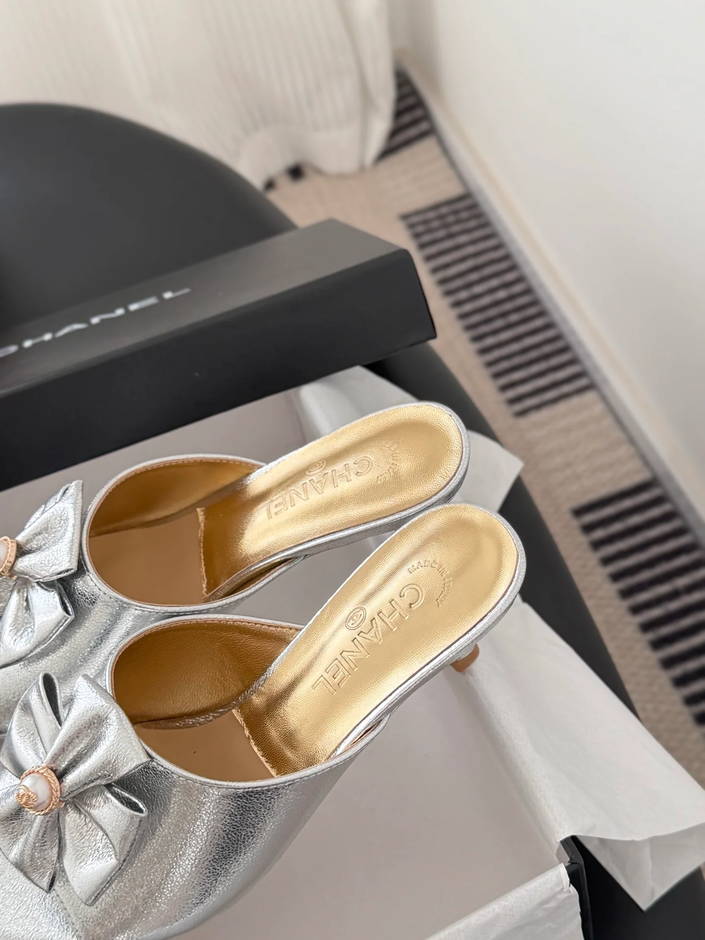 Chan 26ss kitten heel slides