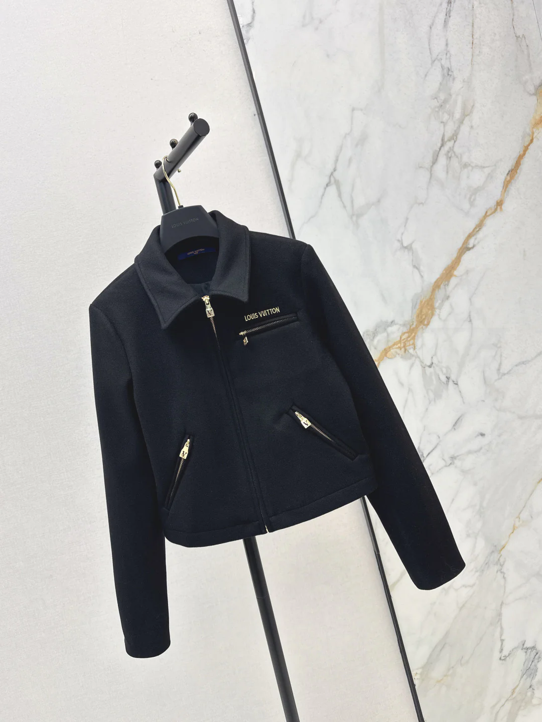 Loui 25fw jacket