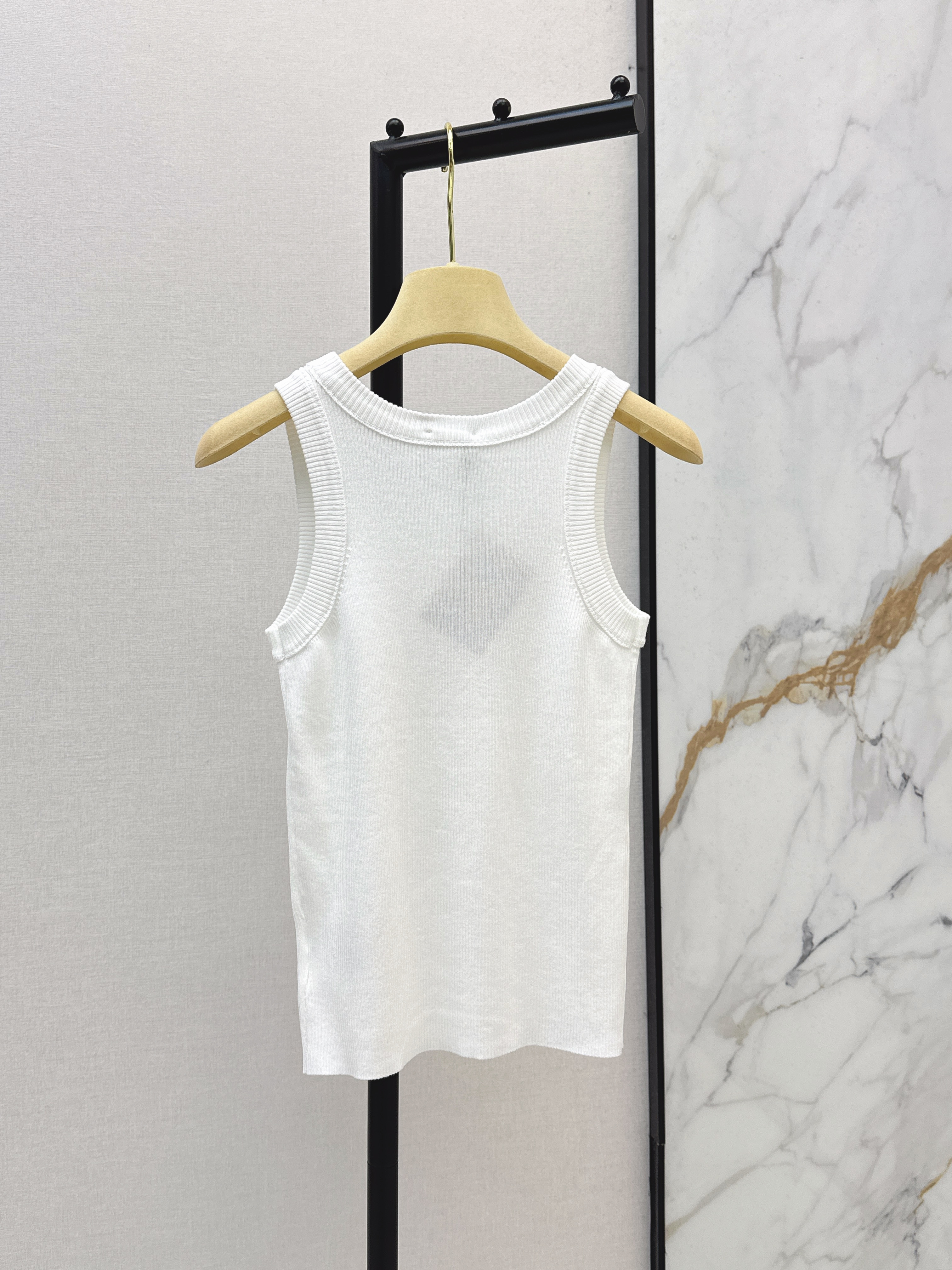 Miu 26ss sleeveless vest