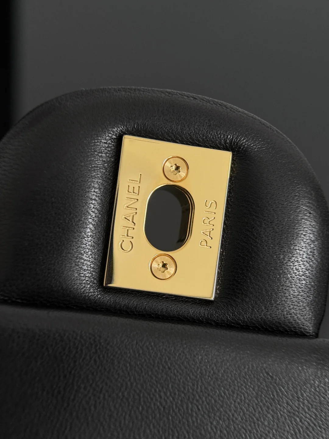 Chan cf20 chain shoulder bag