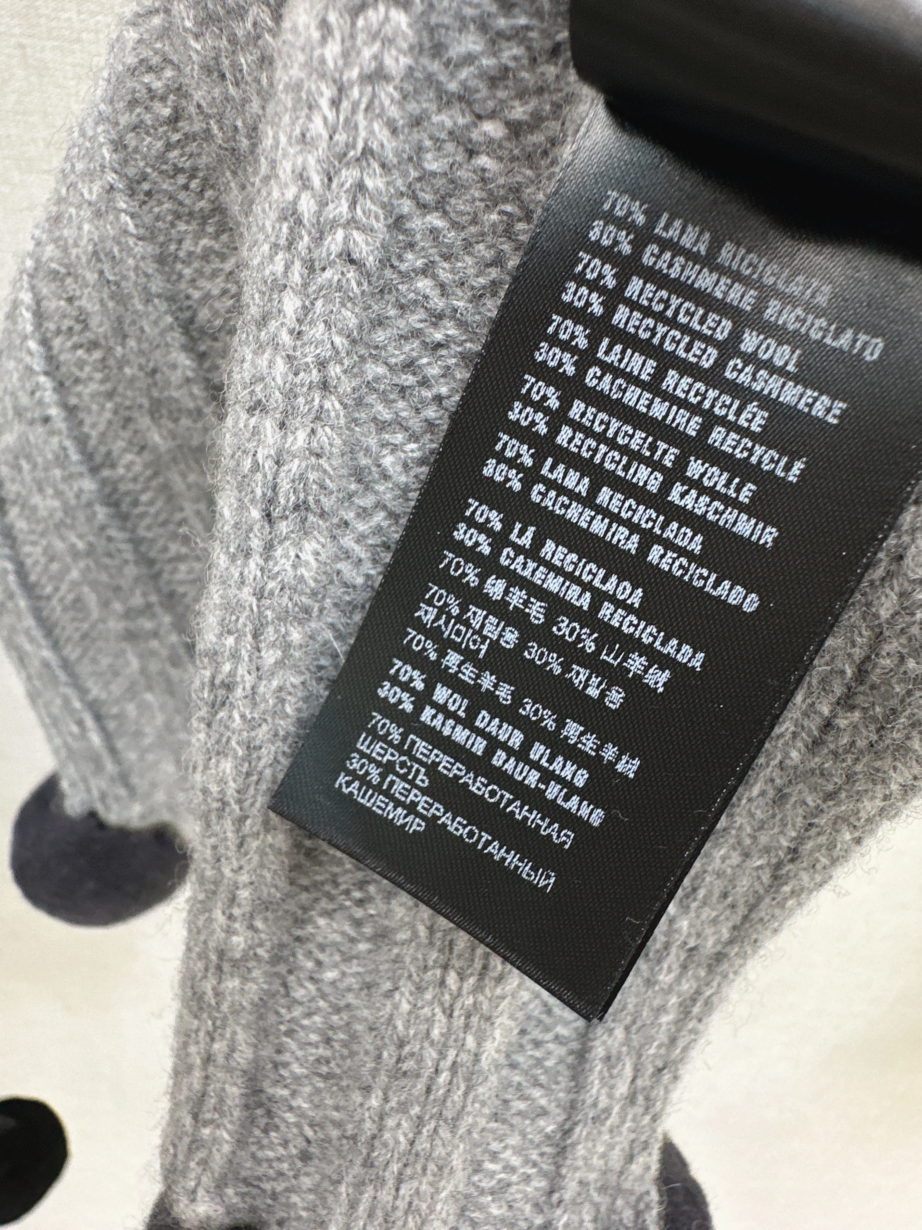 Miu 26ss wool scarf