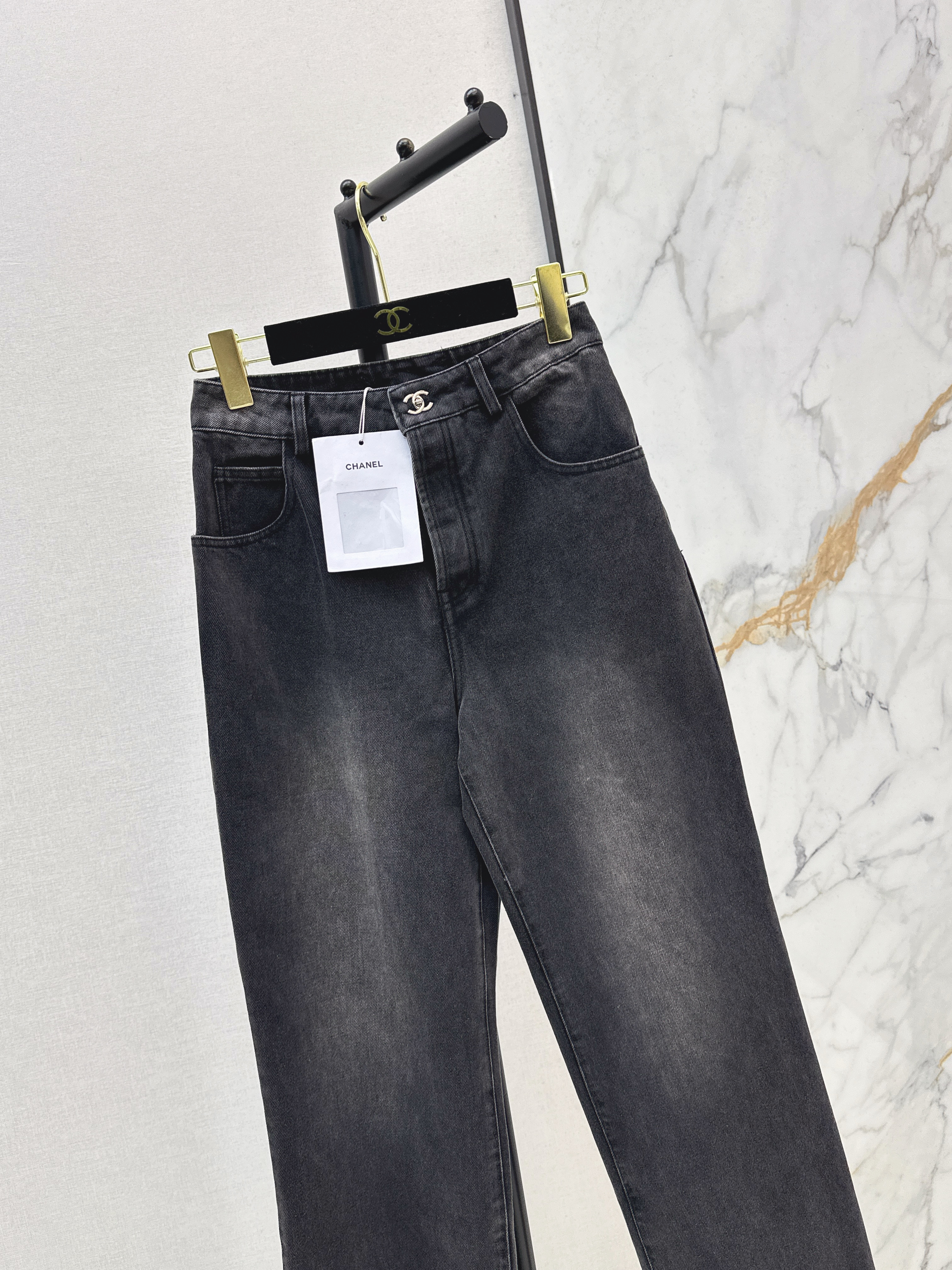 Chan 26ss straight jaens