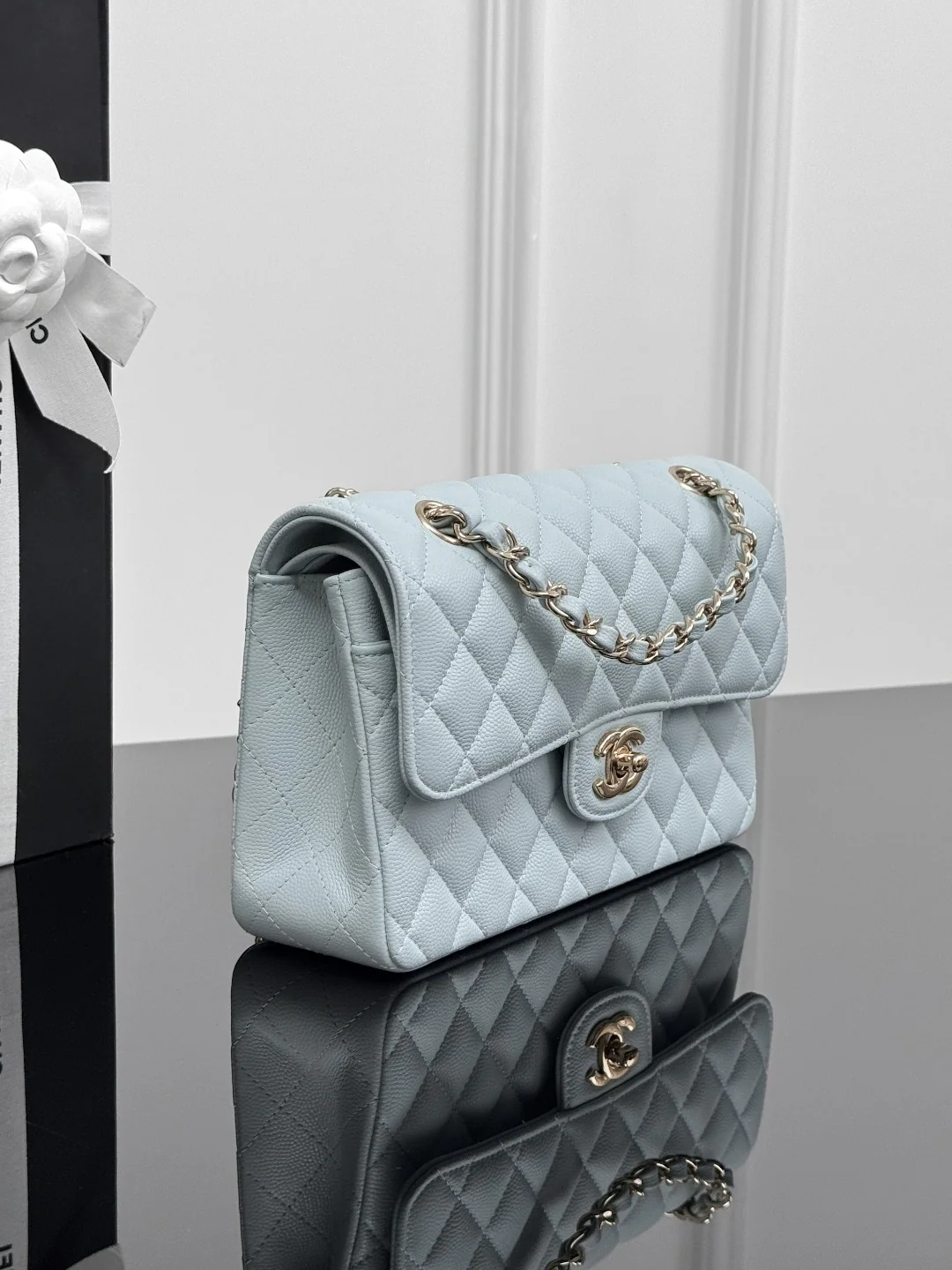 Chan cf23 chain shoulder bag