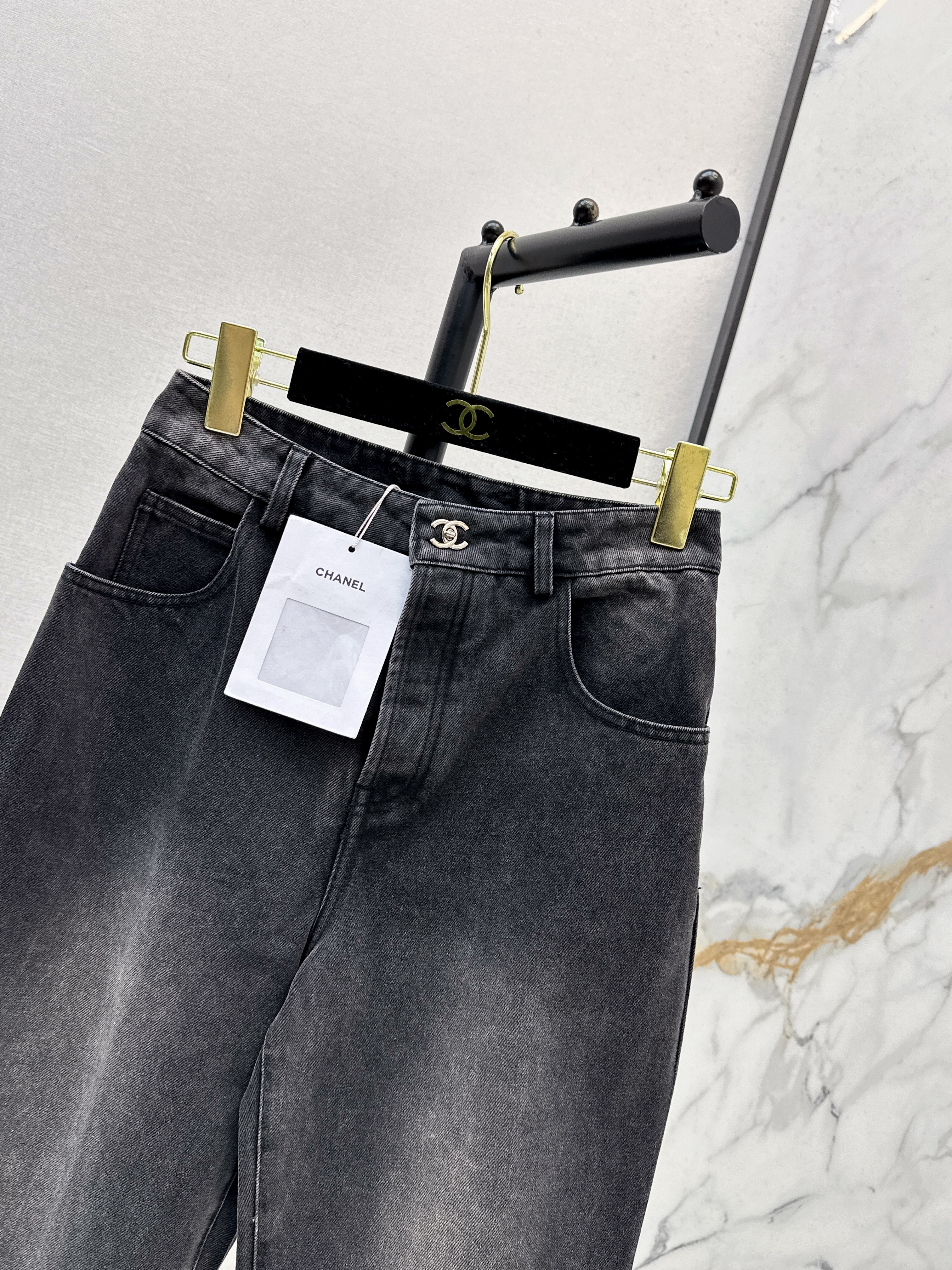 Chan 26ss straight jaens