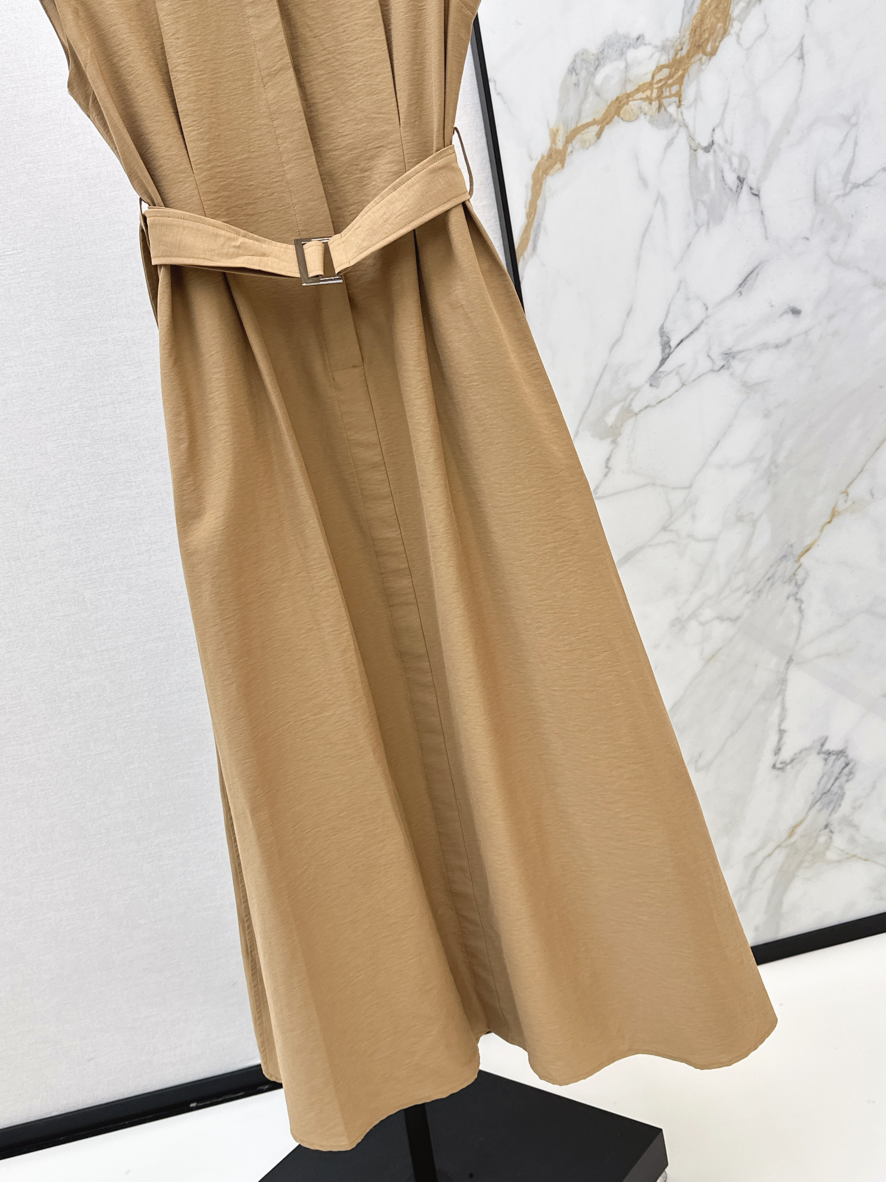 Brun 26ss sleeveless shirt dress