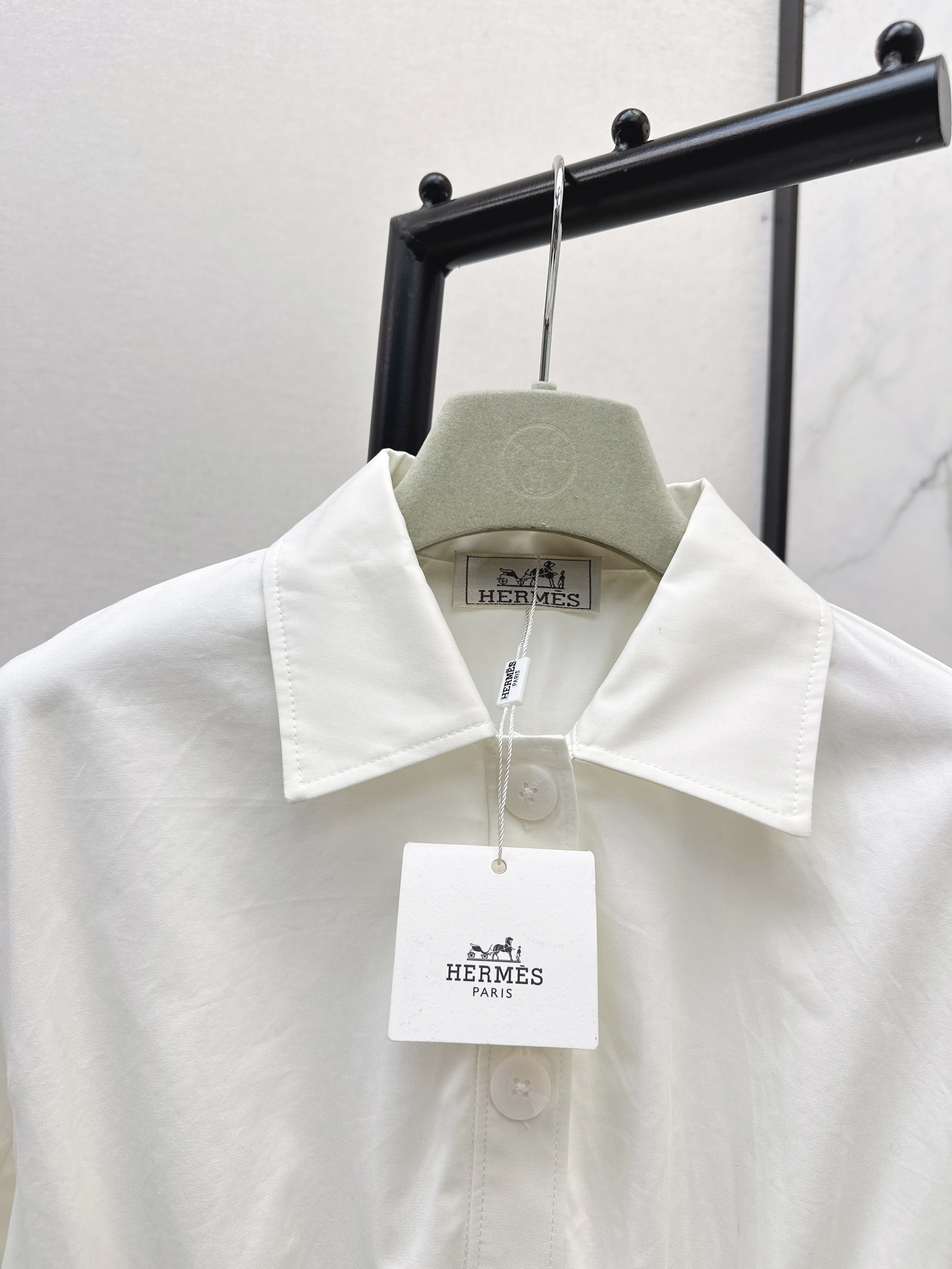 Her 26ss  puff sleeve shirts